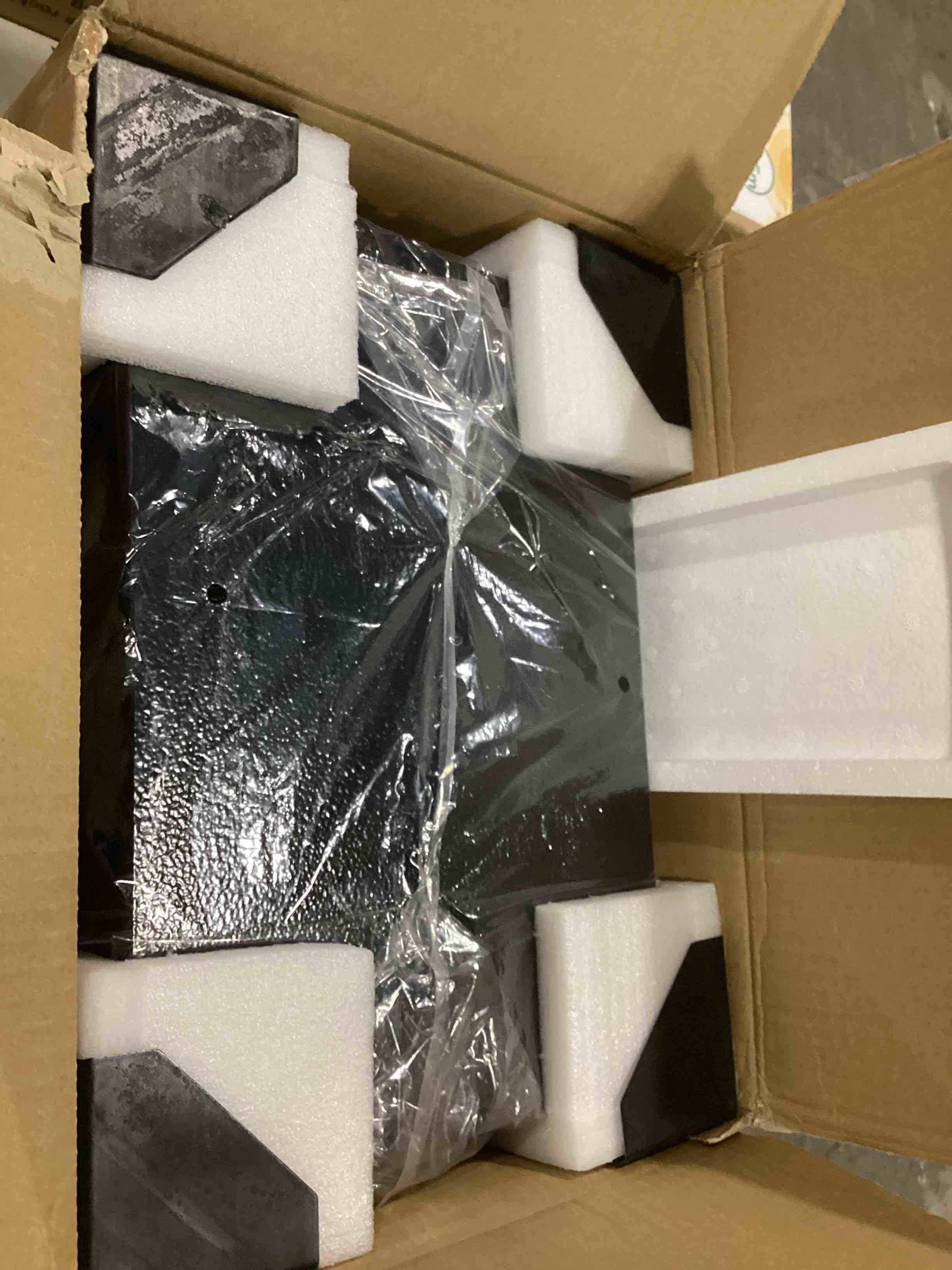 https://s3.amazonaws.com/lotting-images-prod/bidfta/ORG6866804_1732024033220.jpeg