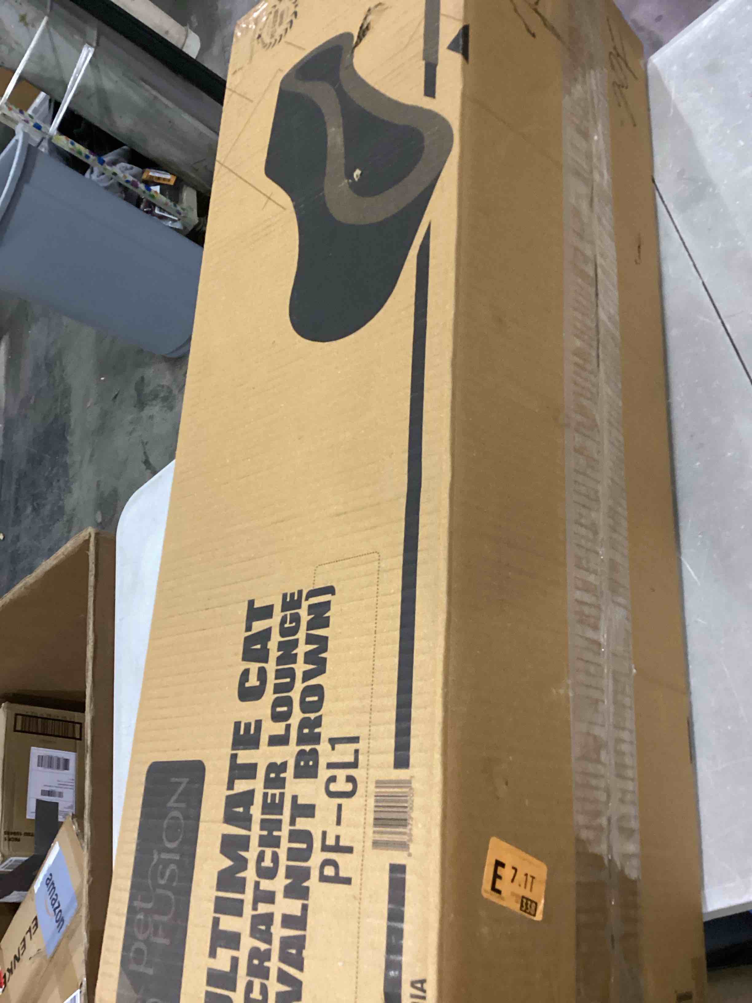 https://s3.amazonaws.com/lotting-images-prod/bidfta/ORG6867363_1732541869393.jpeg