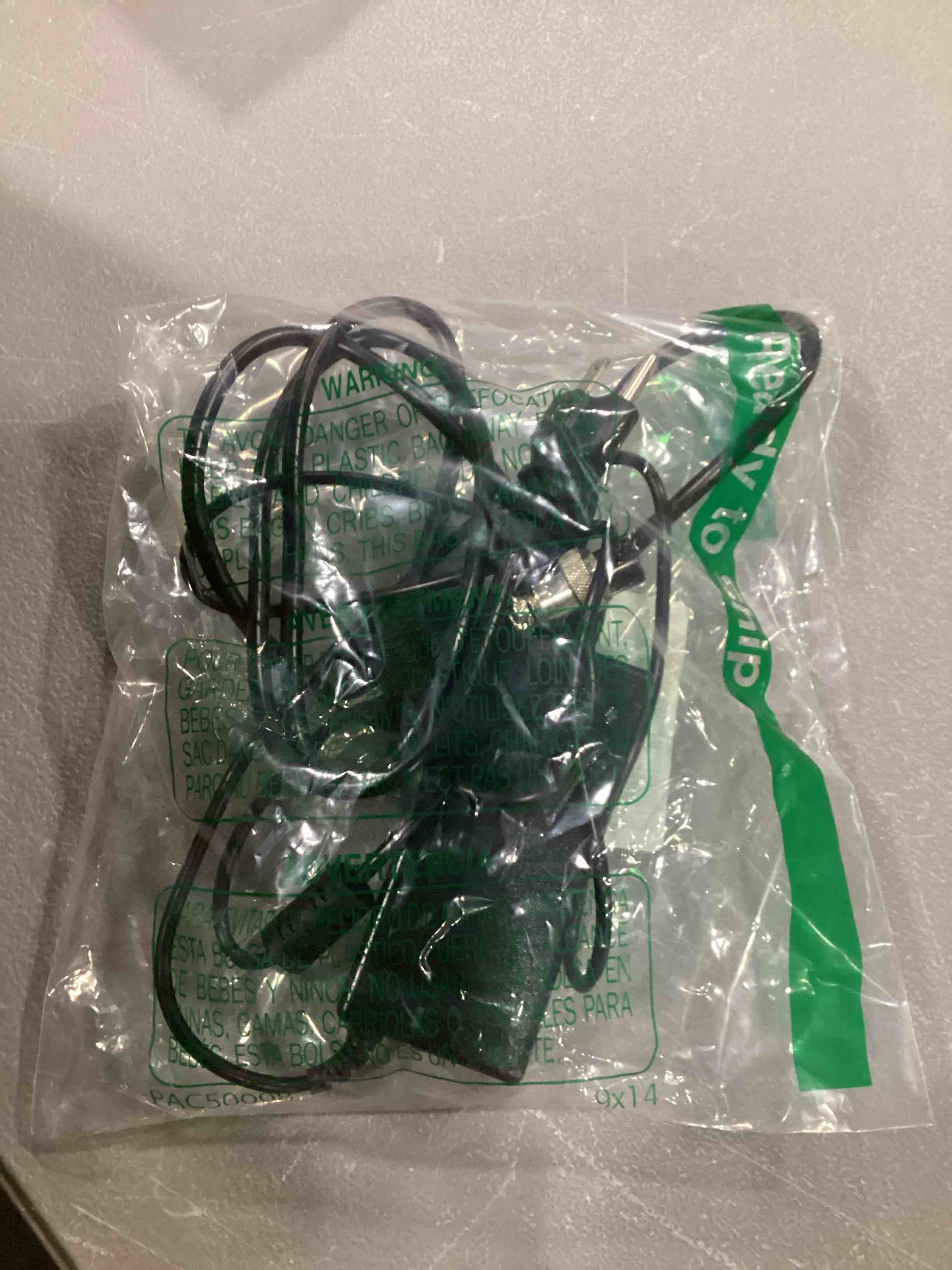 https://s3.amazonaws.com/lotting-images-prod/bidfta/ORG6868152_1731695063222.jpeg