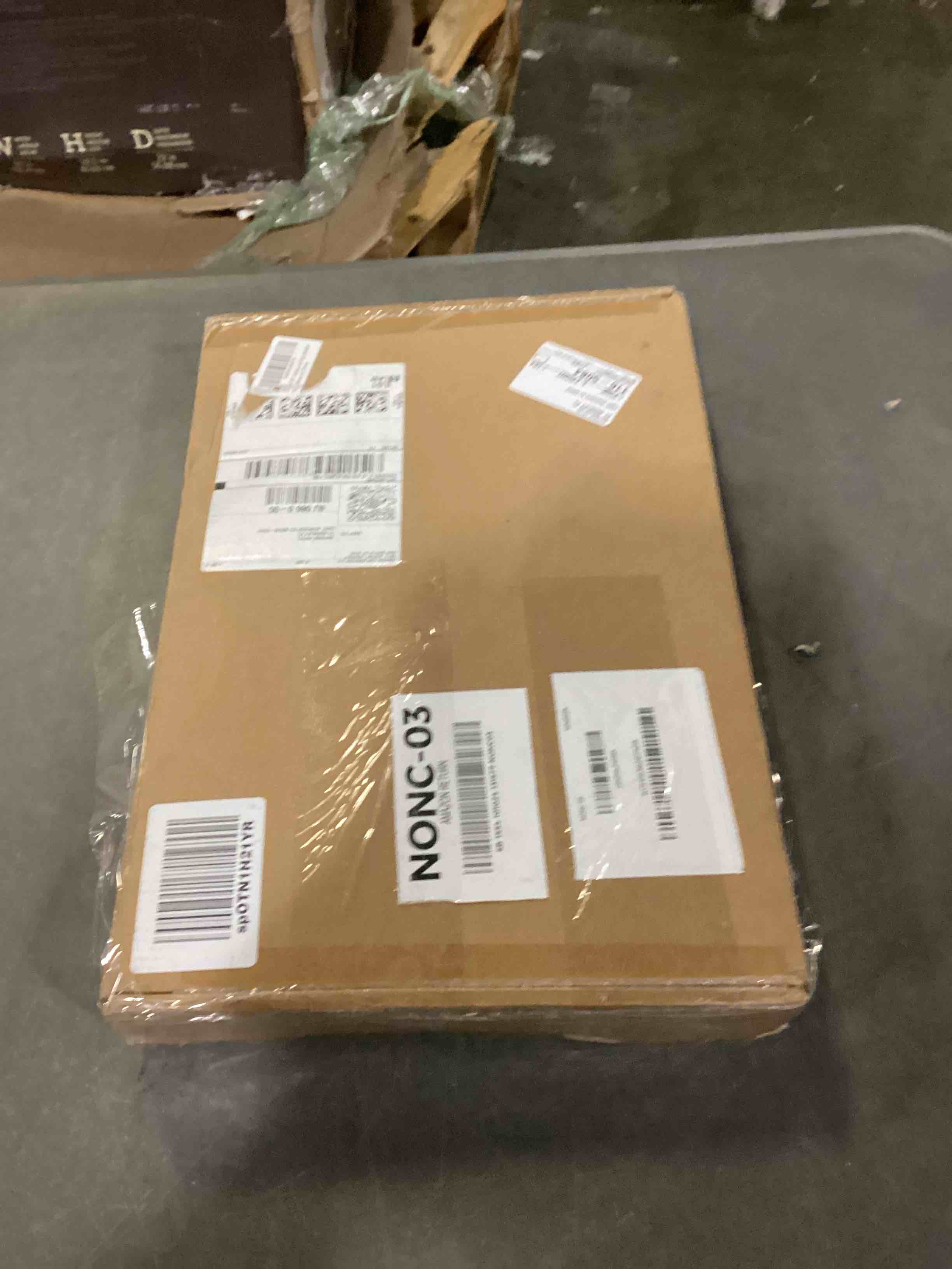 https://s3.amazonaws.com/lotting-images-prod/bidfta/ORG6868977_1730555406068.jpeg