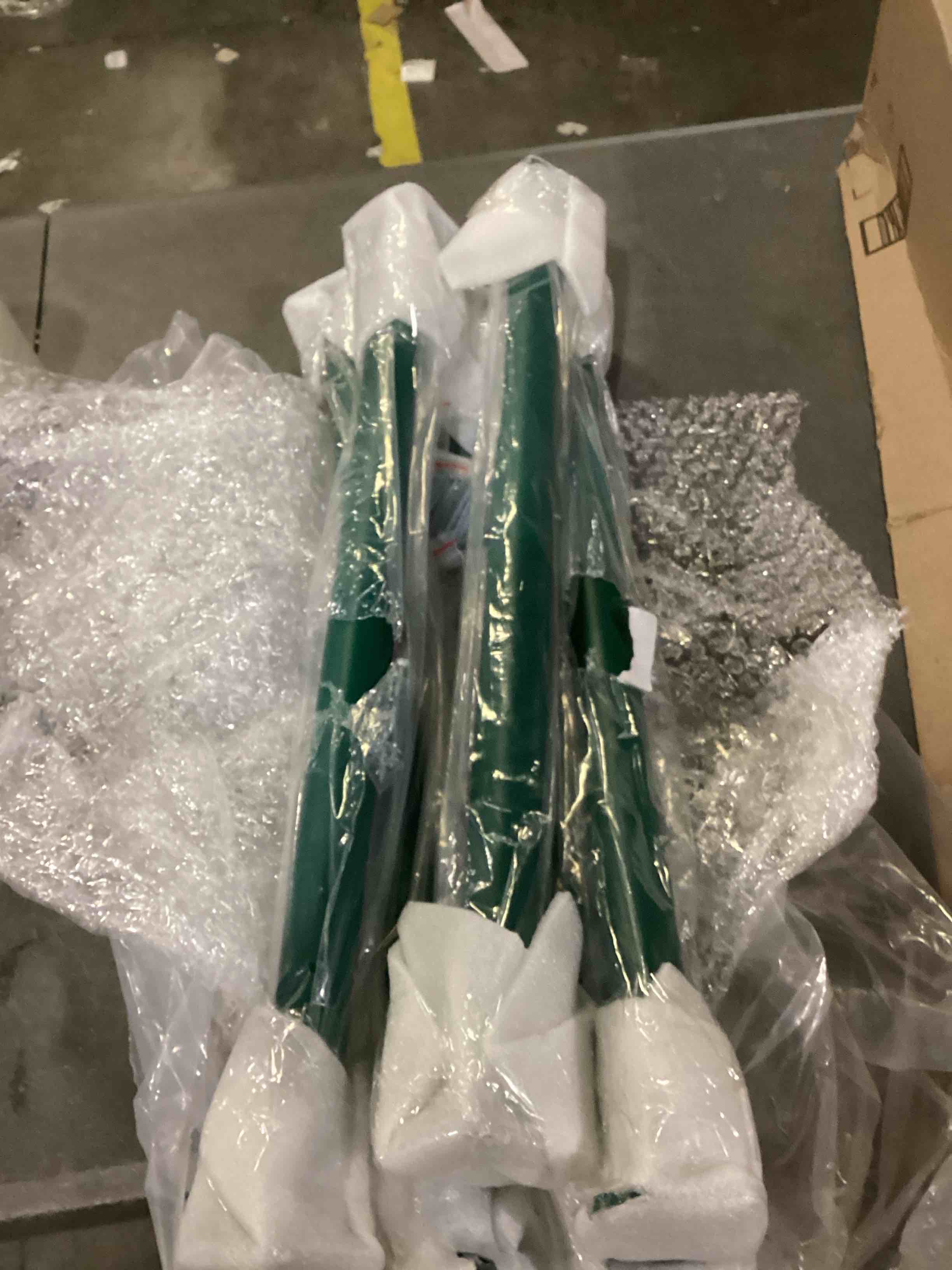 https://s3.amazonaws.com/lotting-images-prod/bidfta/ORG6869049_1730572147082.jpeg