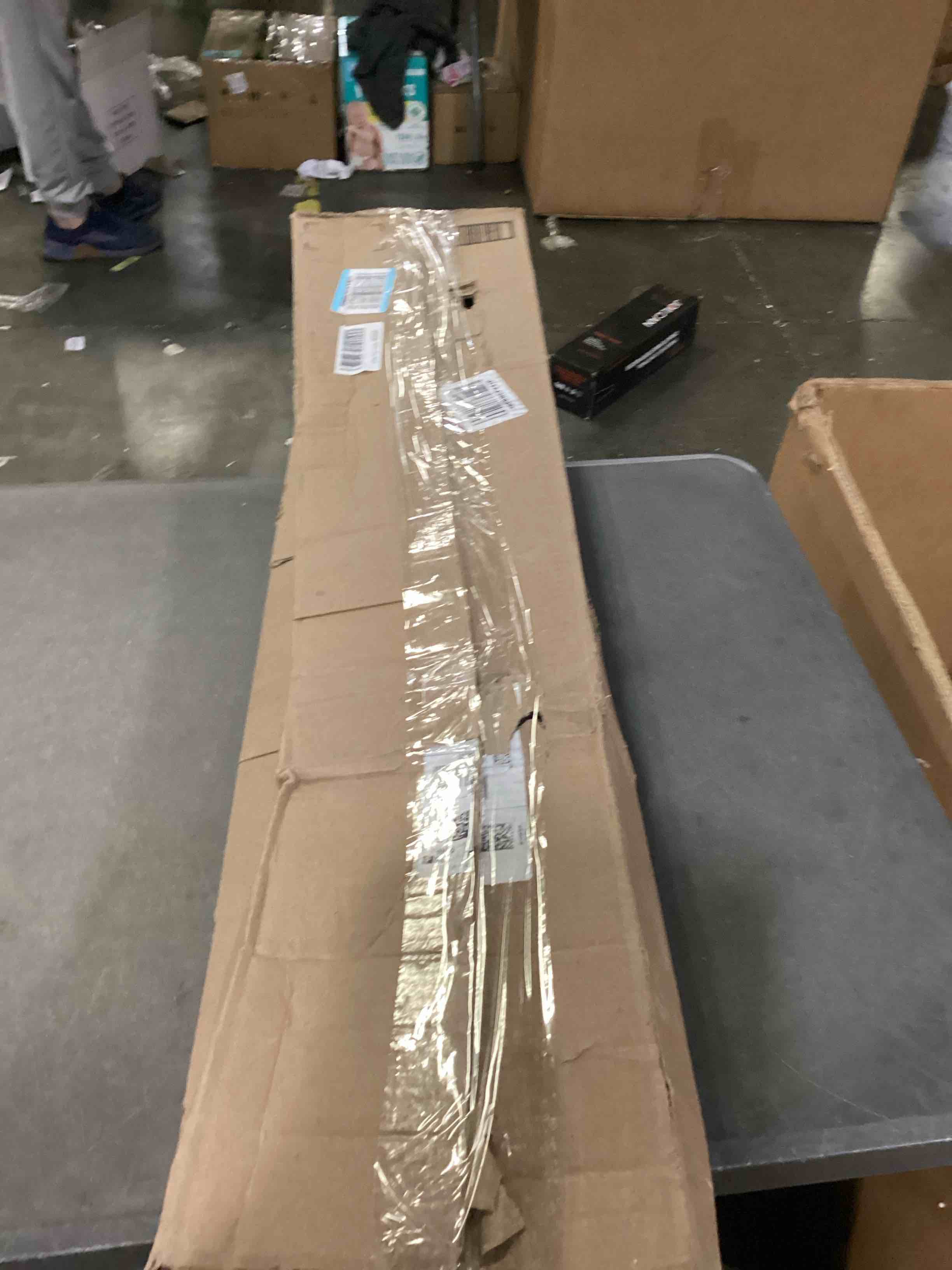 https://s3.amazonaws.com/lotting-images-prod/bidfta/ORG6869049_1730572201683.jpeg