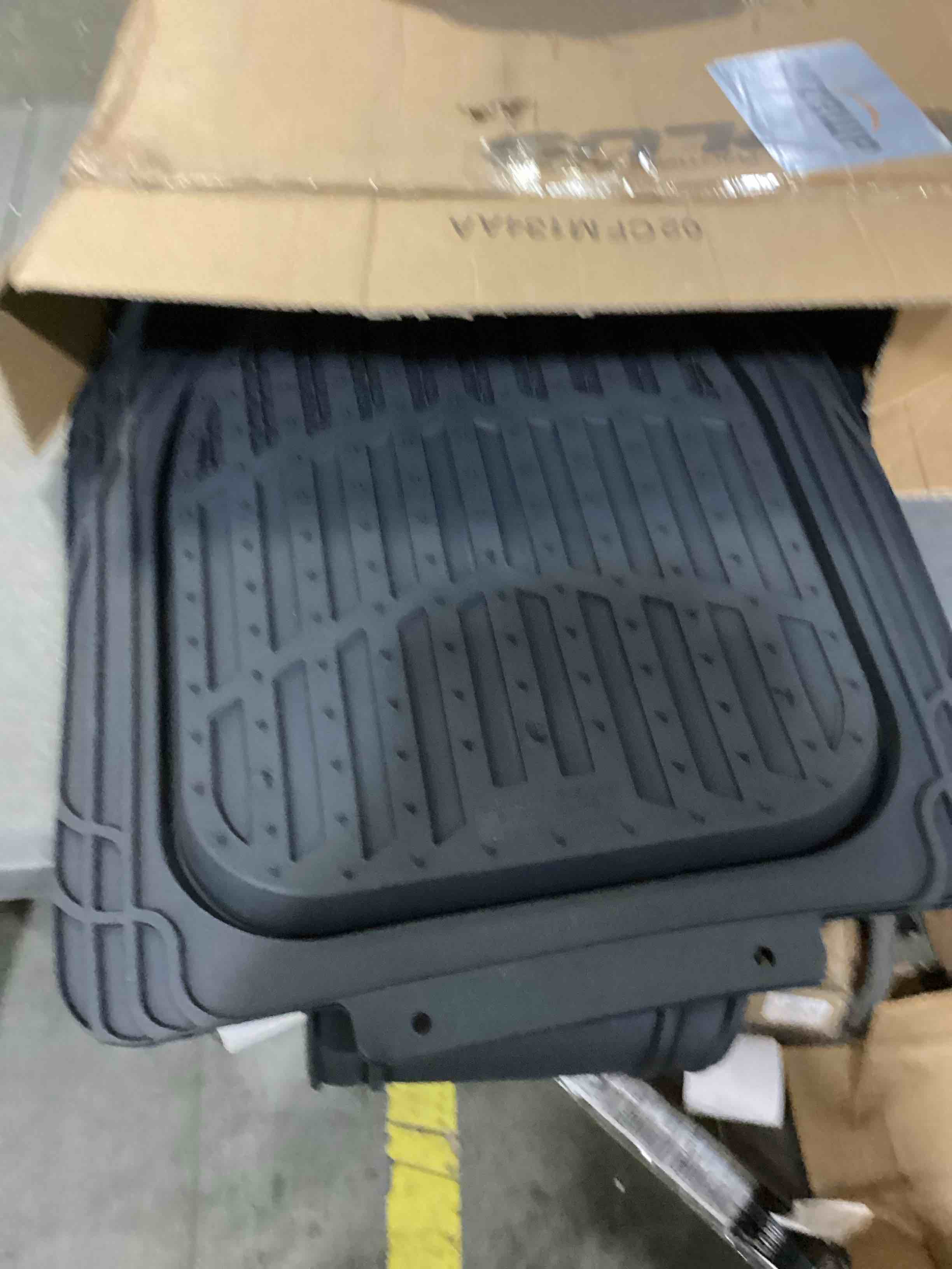 https://s3.amazonaws.com/lotting-images-prod/bidfta/ORG6869290_1730811291032.jpeg