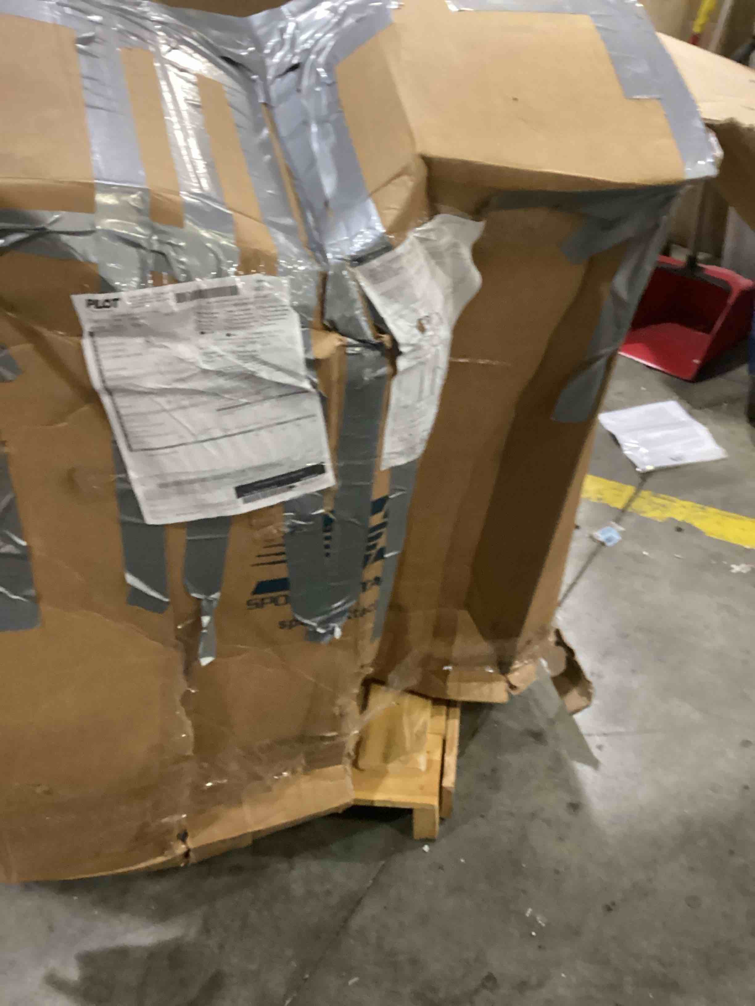 https://s3.amazonaws.com/lotting-images-prod/bidfta/ORG6869531_1730998715312.jpeg