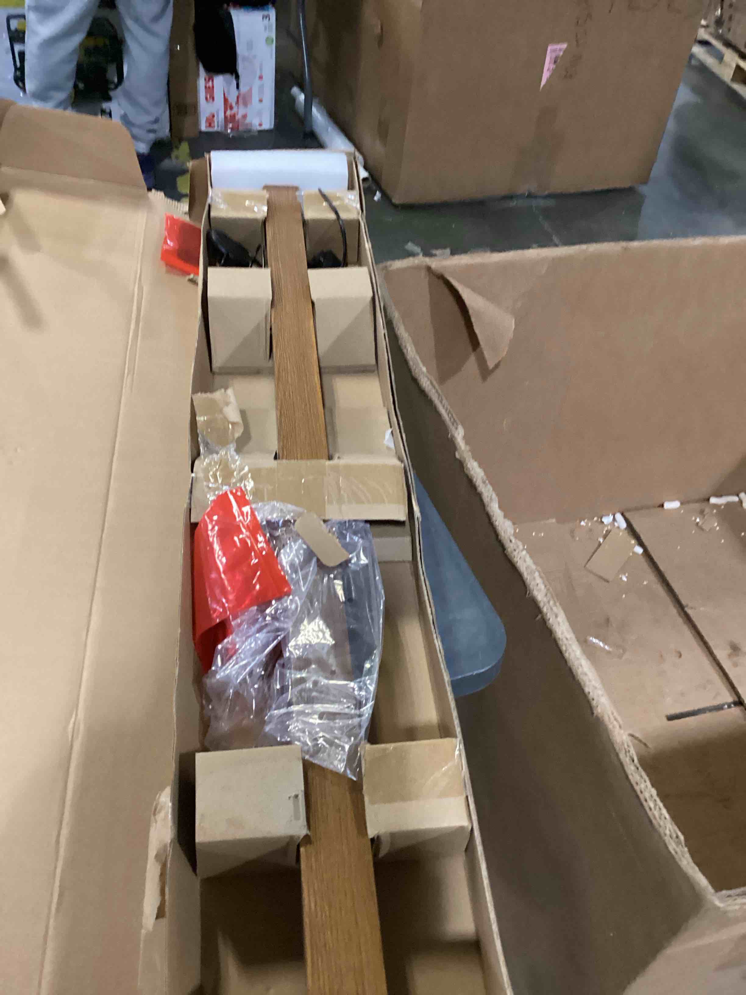 https://s3.amazonaws.com/lotting-images-prod/bidfta/ORG6870267_1731933360430.jpeg