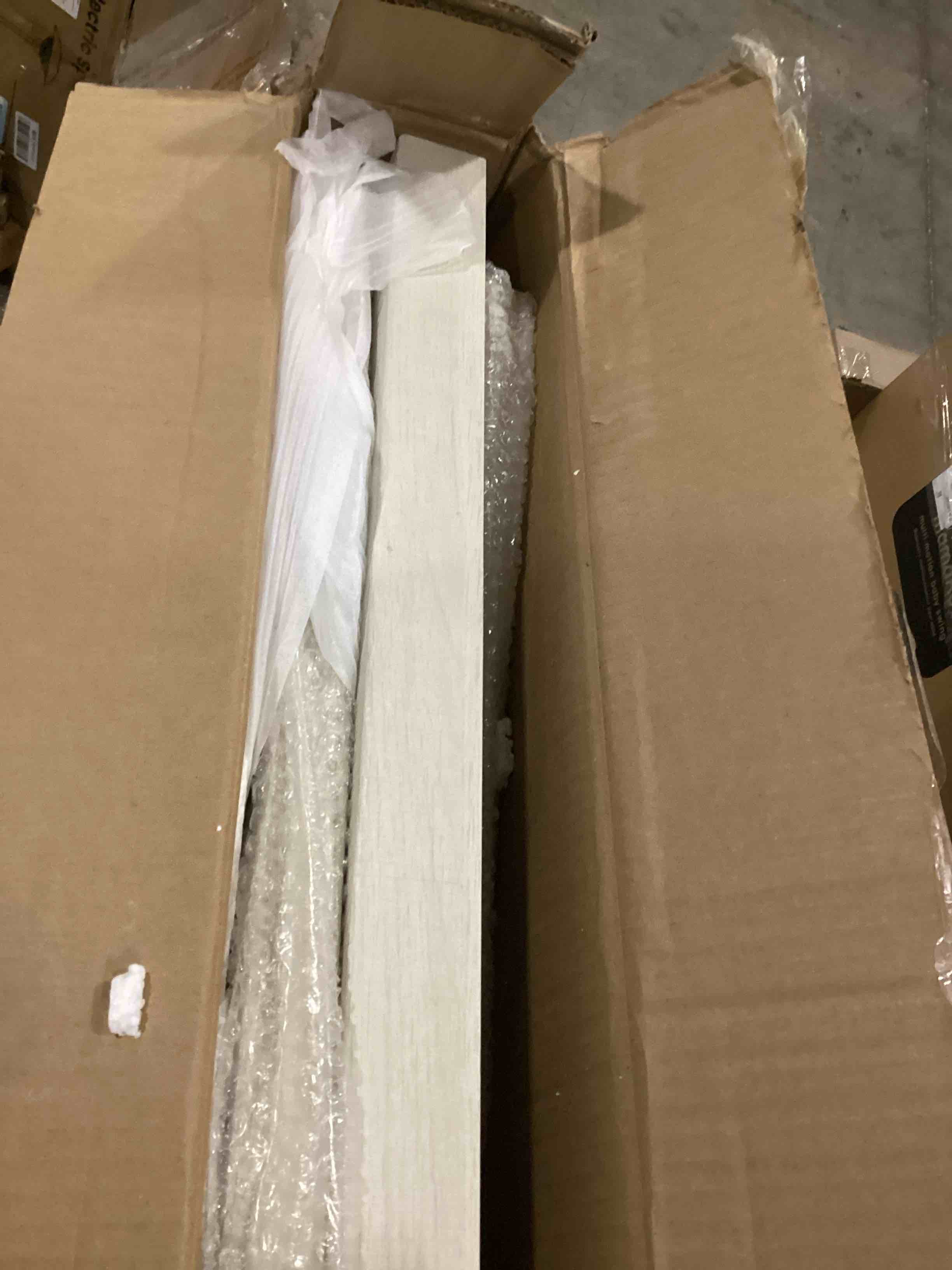 https://s3.amazonaws.com/lotting-images-prod/bidfta/ORG6870494_1731681080057.jpeg