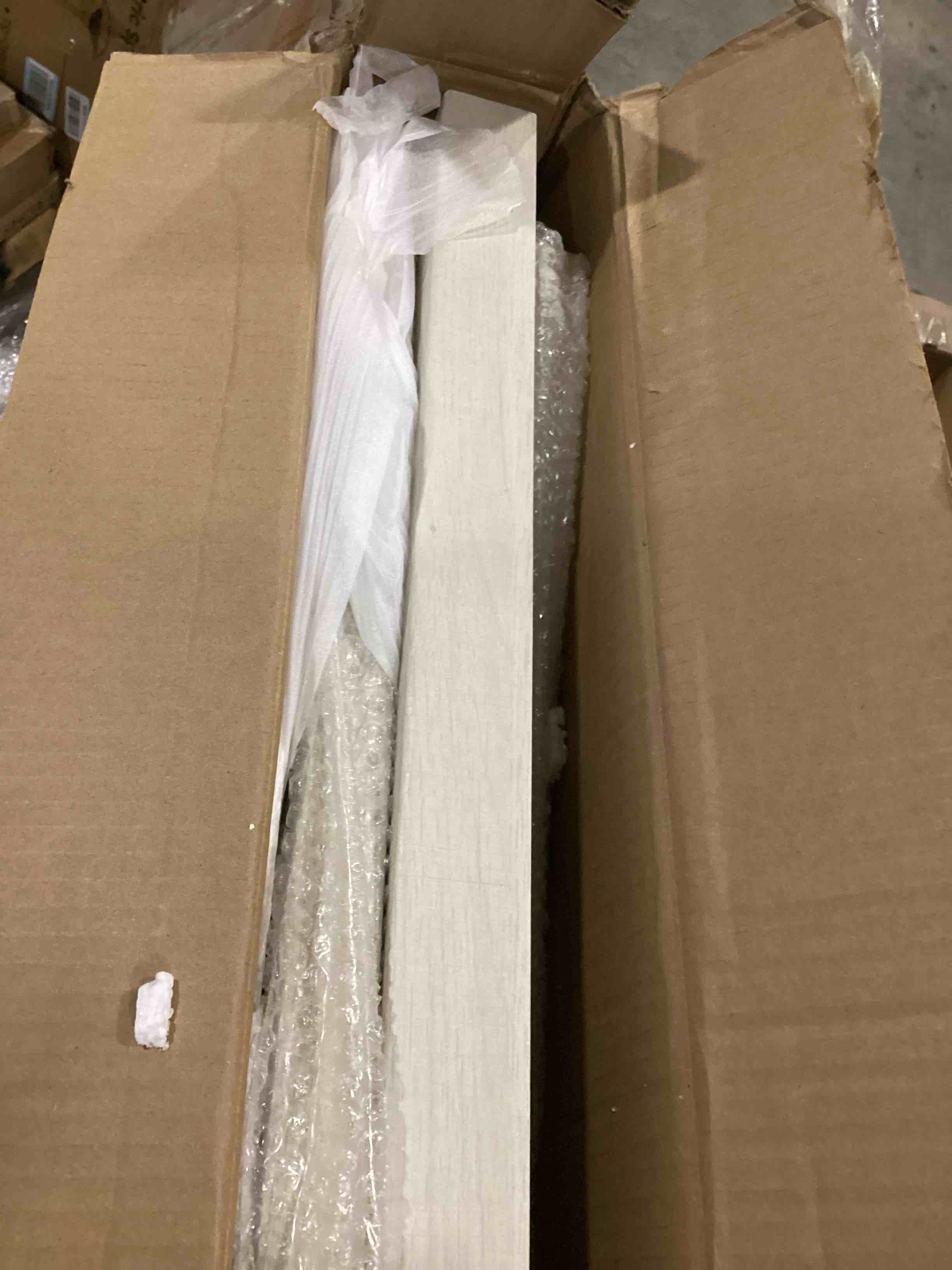 https://s3.amazonaws.com/lotting-images-prod/bidfta/ORG6870494_1731681081508.jpeg