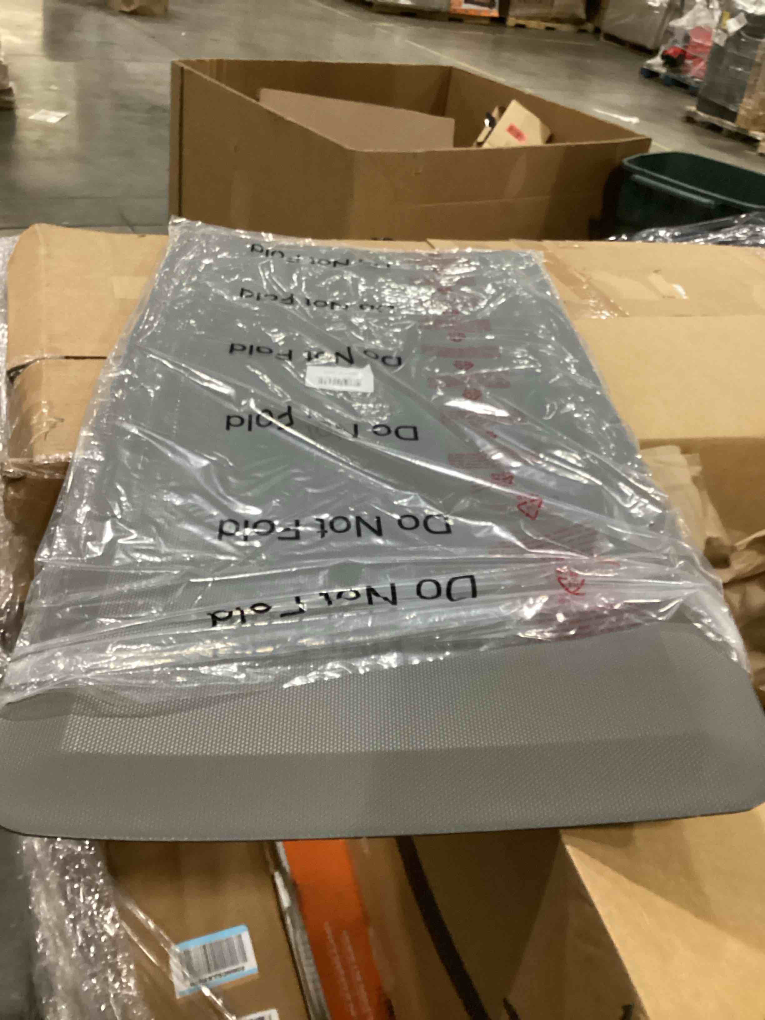 https://s3.amazonaws.com/lotting-images-prod/bidfta/ORG6870543_1731692831326.jpeg