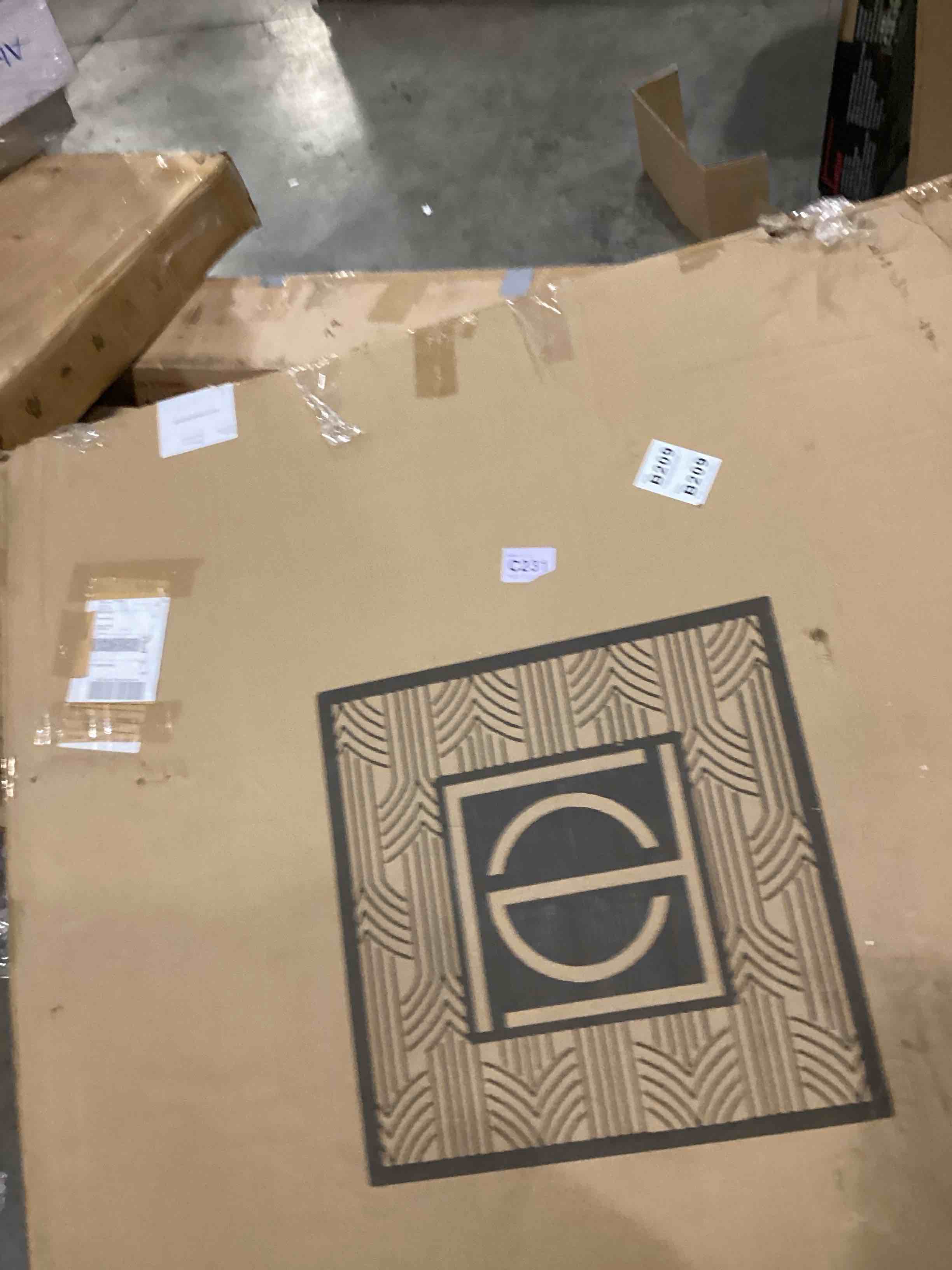 https://s3.amazonaws.com/lotting-images-prod/bidfta/ORG6870727_1732024590941.jpeg