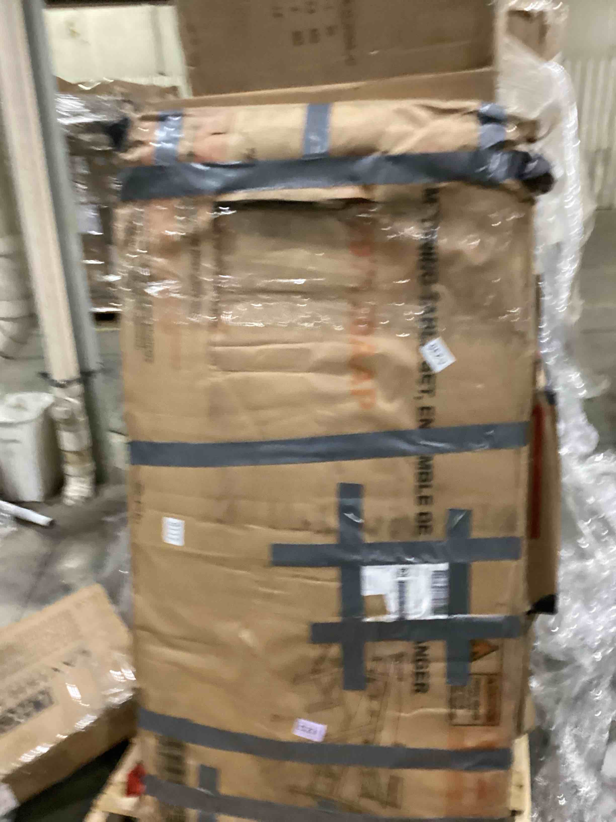 https://s3.amazonaws.com/lotting-images-prod/bidfta/ORG6871377_1732716362732.jpeg