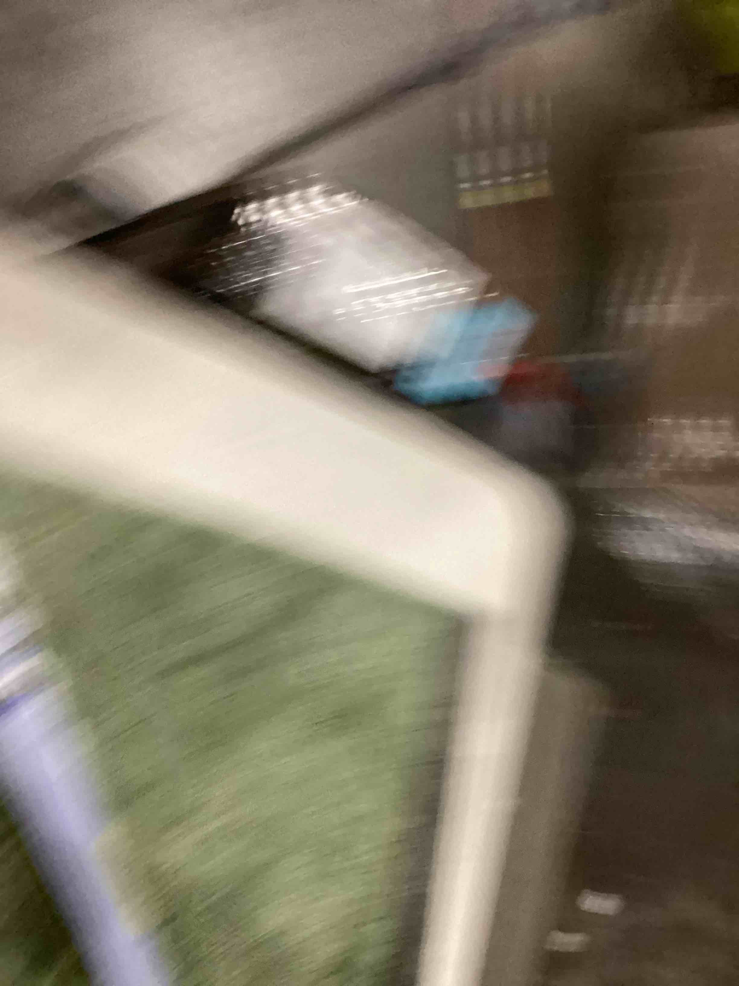 https://s3.amazonaws.com/lotting-images-prod/bidfta/ORG6871607_1733157412763.jpeg