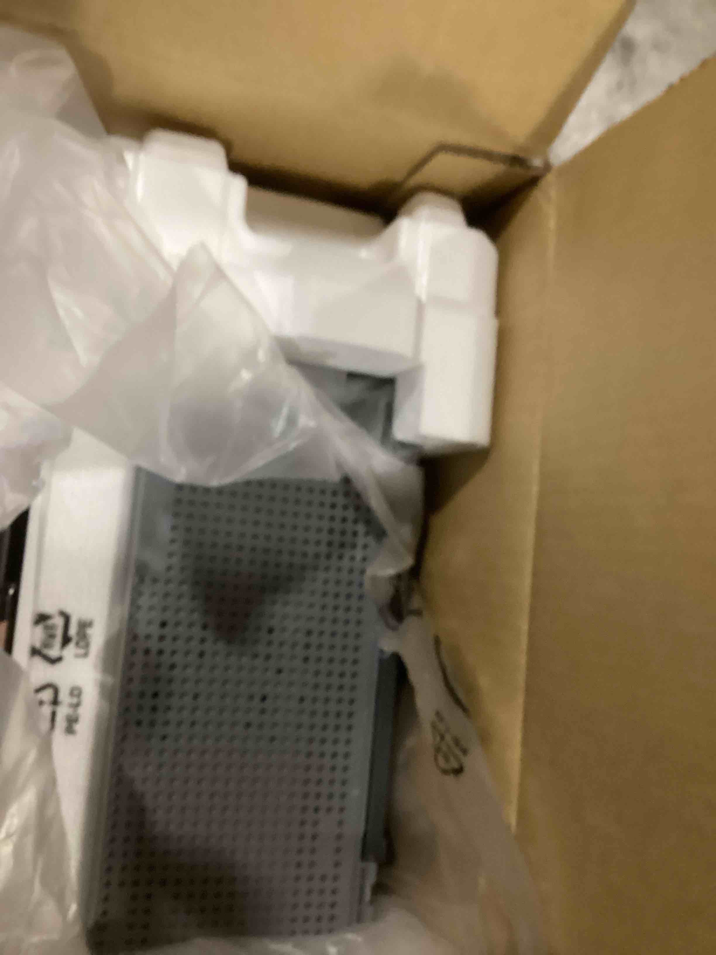 https://s3.amazonaws.com/lotting-images-prod/bidfta/ORG6871936_1733422269209.jpeg