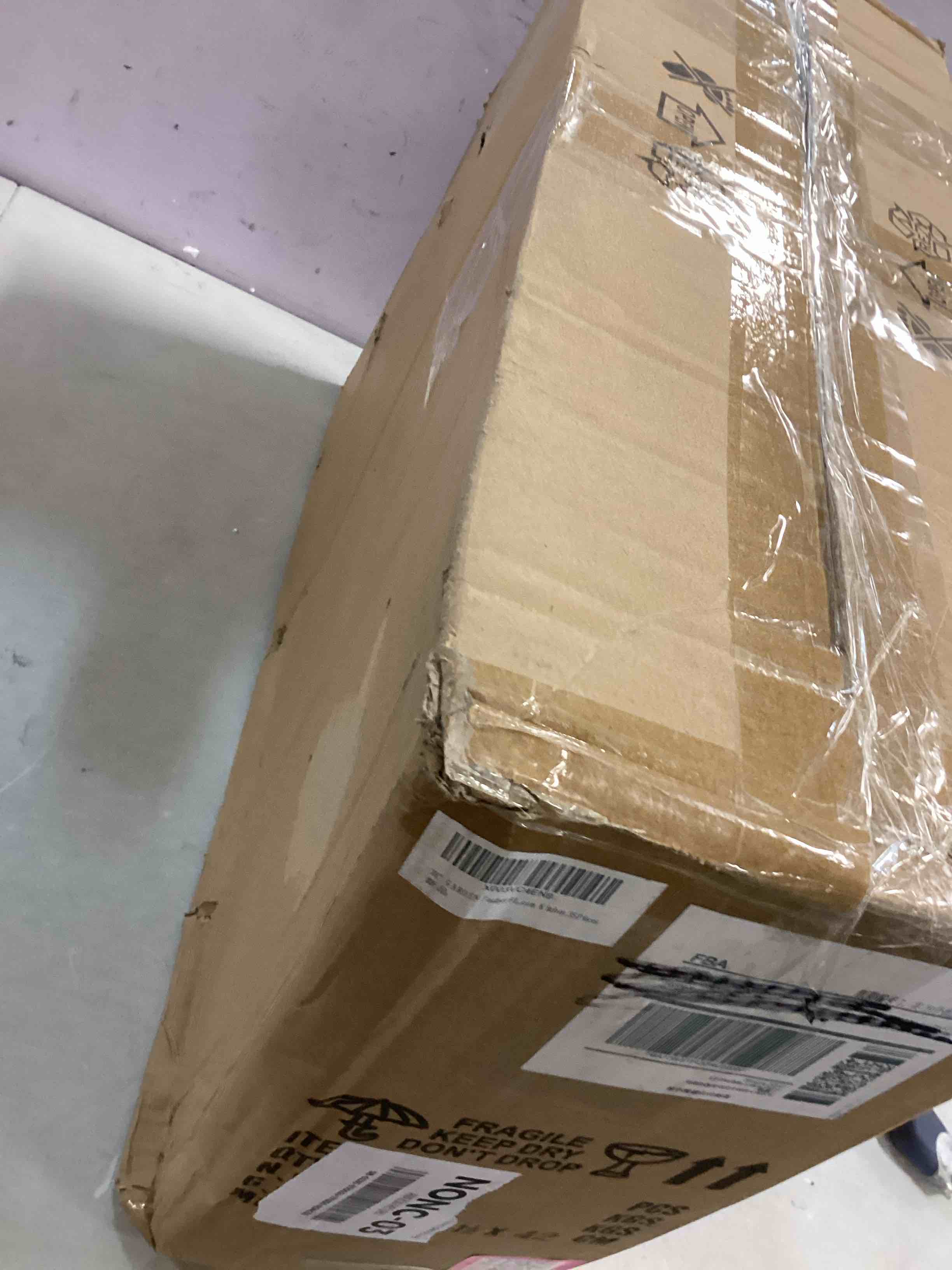 https://s3.amazonaws.com/lotting-images-prod/bidfta/PNK0000647_1723735097060.jpeg