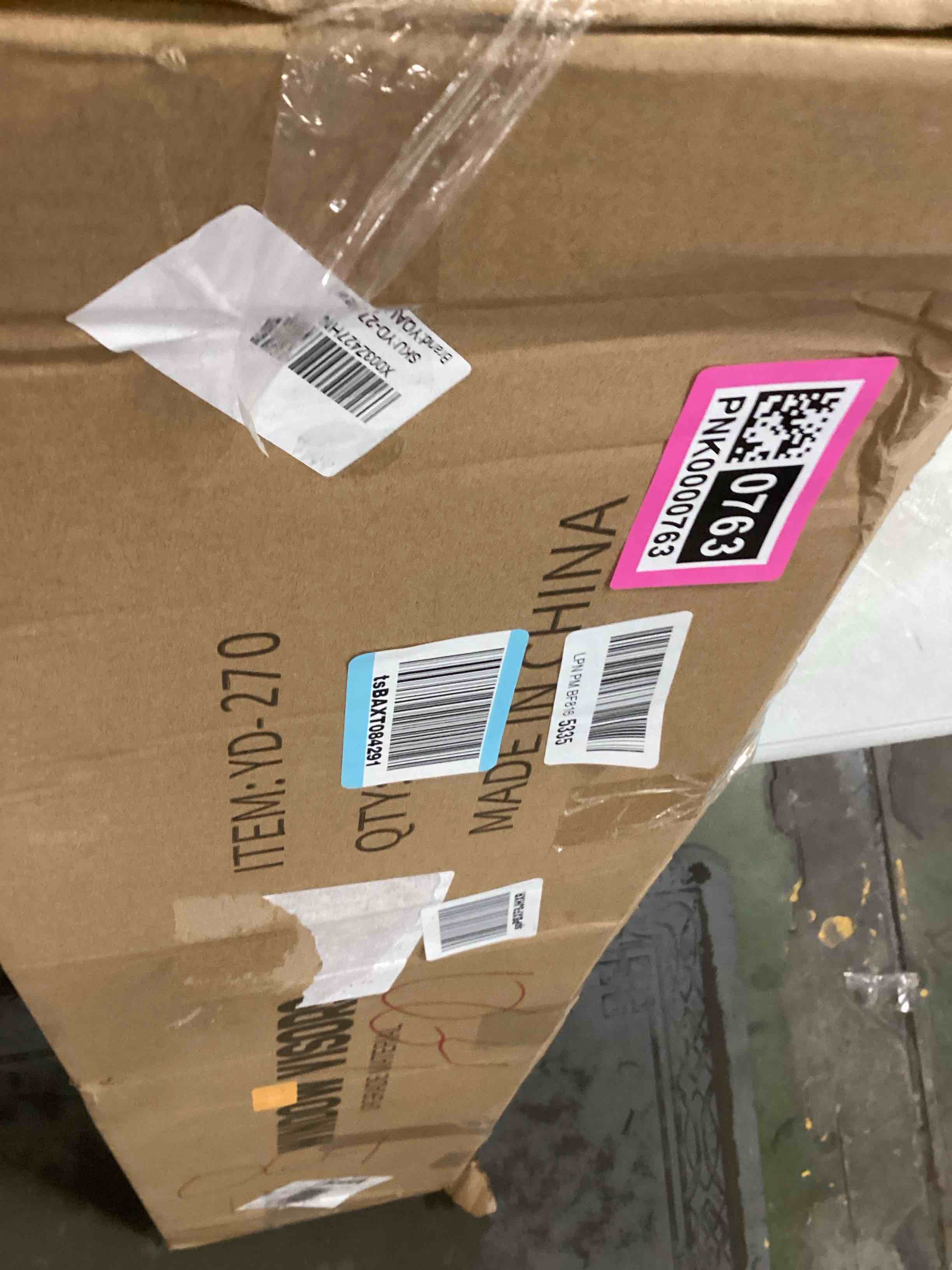 https://s3.amazonaws.com/lotting-images-prod/bidfta/PNK0000763_1723723631311.jpeg