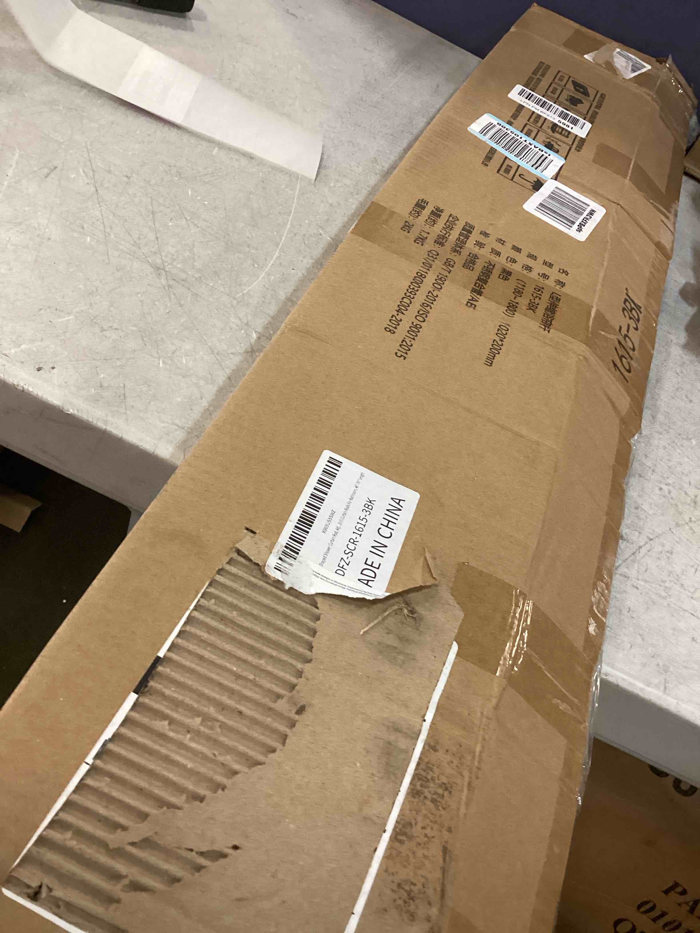 https://s3.amazonaws.com/lotting-images-prod/bidfta/PNK0001014_1723493162613.jpeg