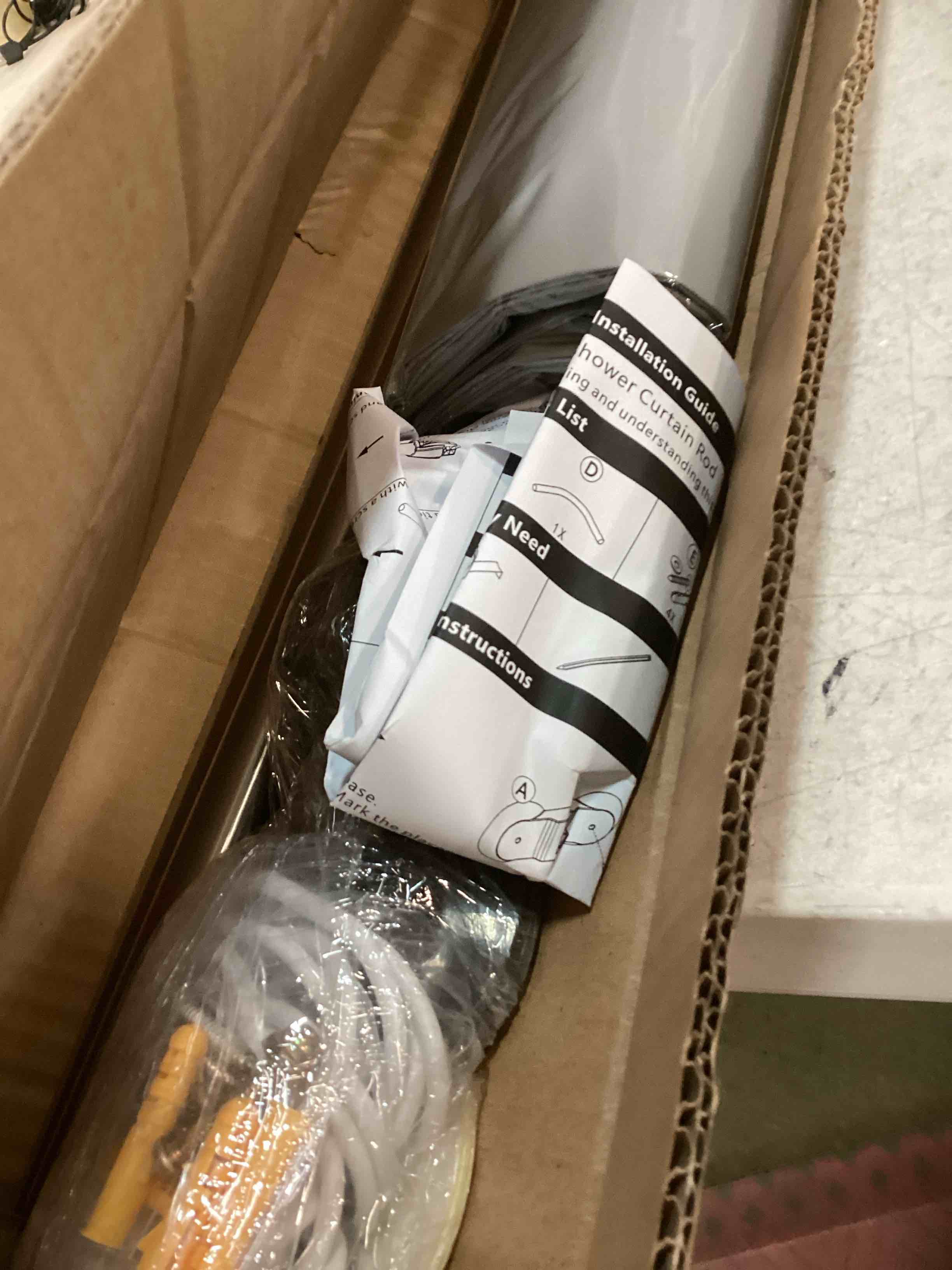 https://s3.amazonaws.com/lotting-images-prod/bidfta/PNK0001014_1723493170787.jpeg
