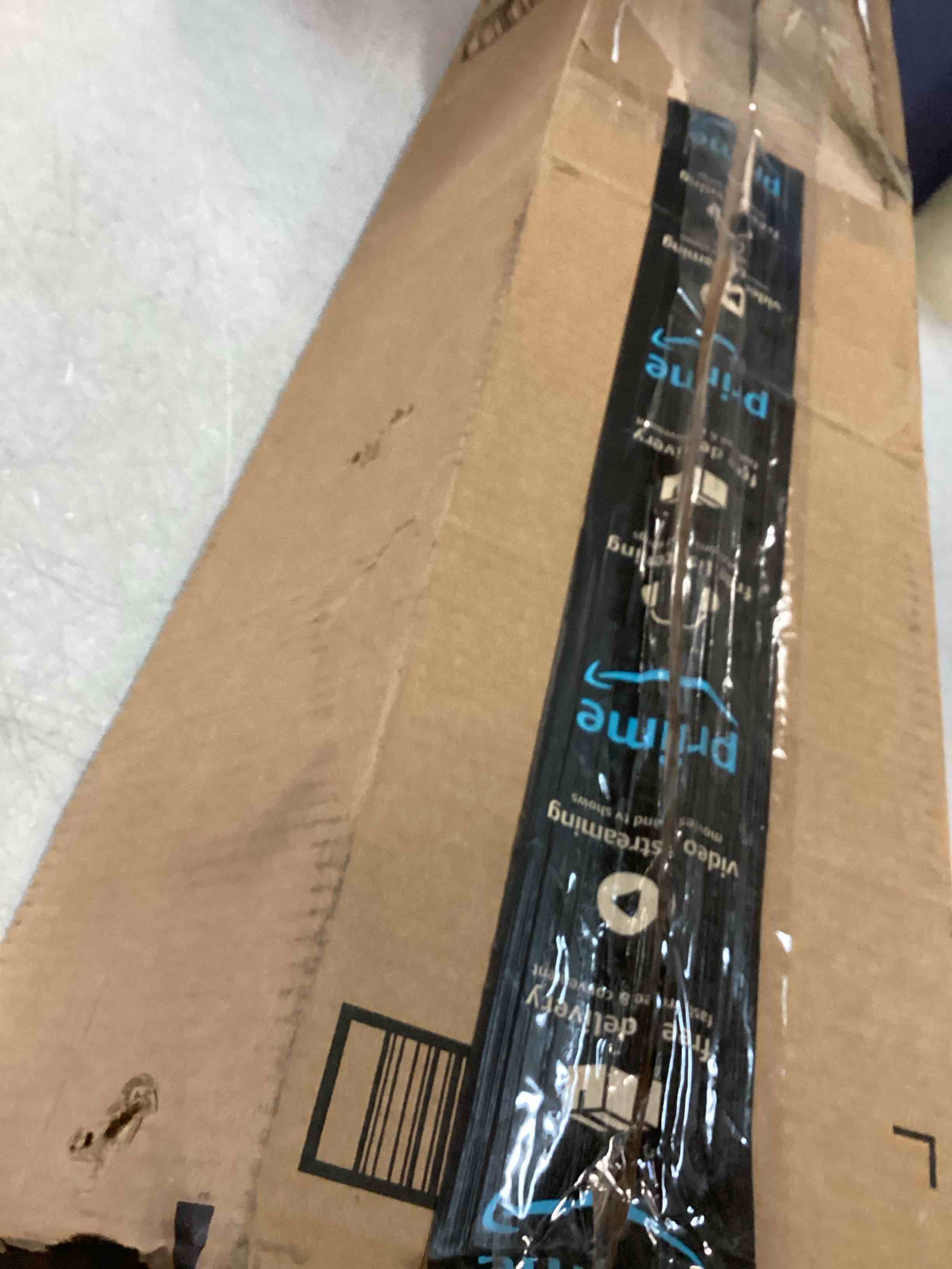 https://s3.amazonaws.com/lotting-images-prod/bidfta/PNK0001075_1723483497353.jpeg