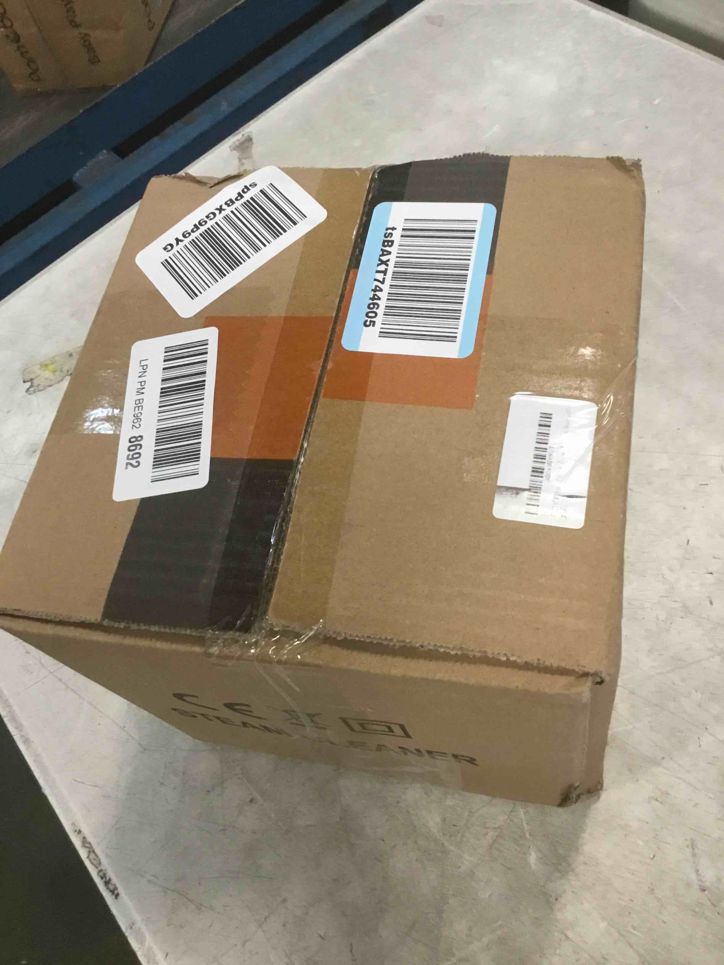 https://s3.amazonaws.com/lotting-images-prod/bidfta/PNK0002491_1724073662749.jpeg