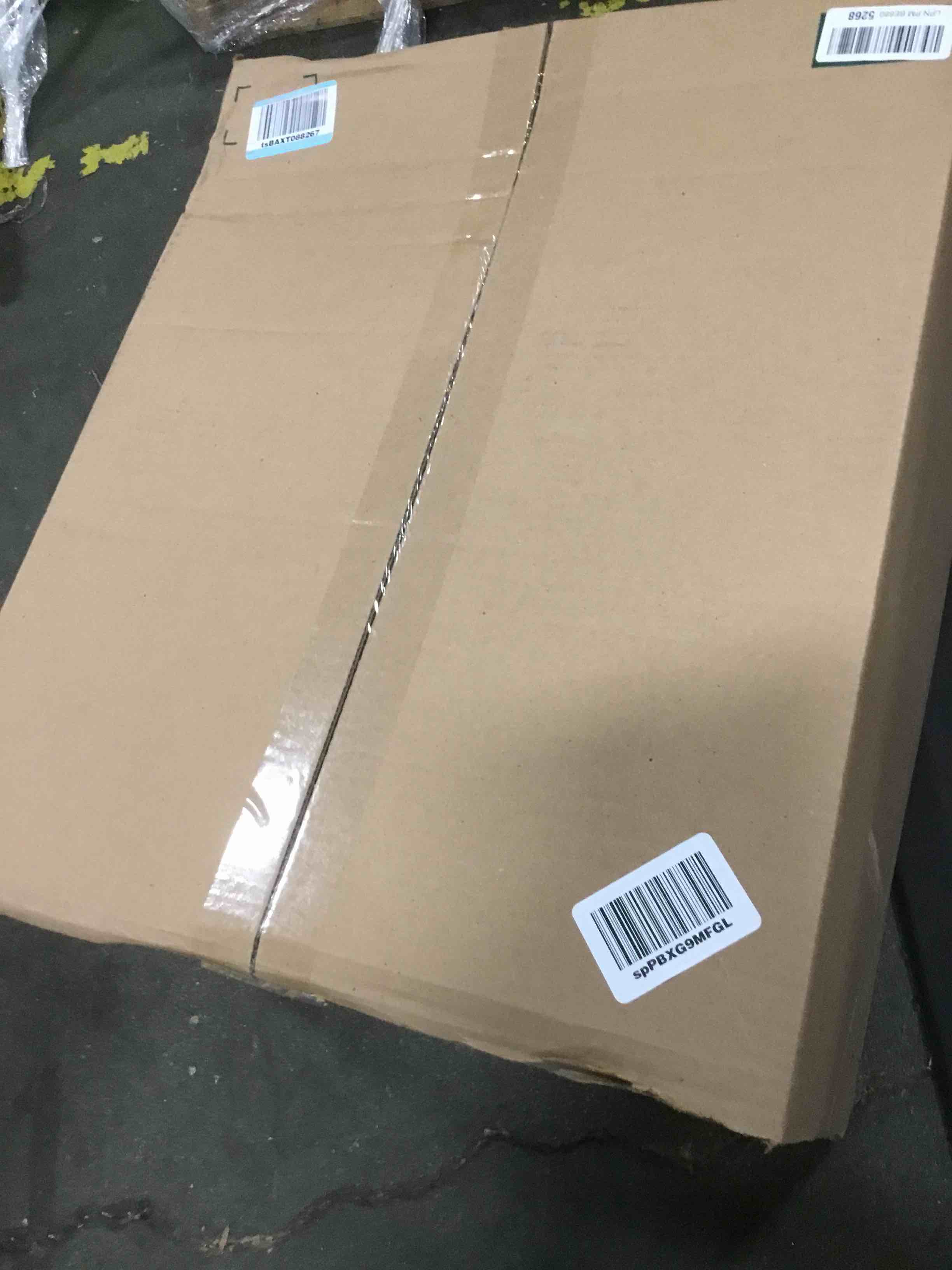 https://s3.amazonaws.com/lotting-images-prod/bidfta/PNK0003197_1723639336882.jpeg