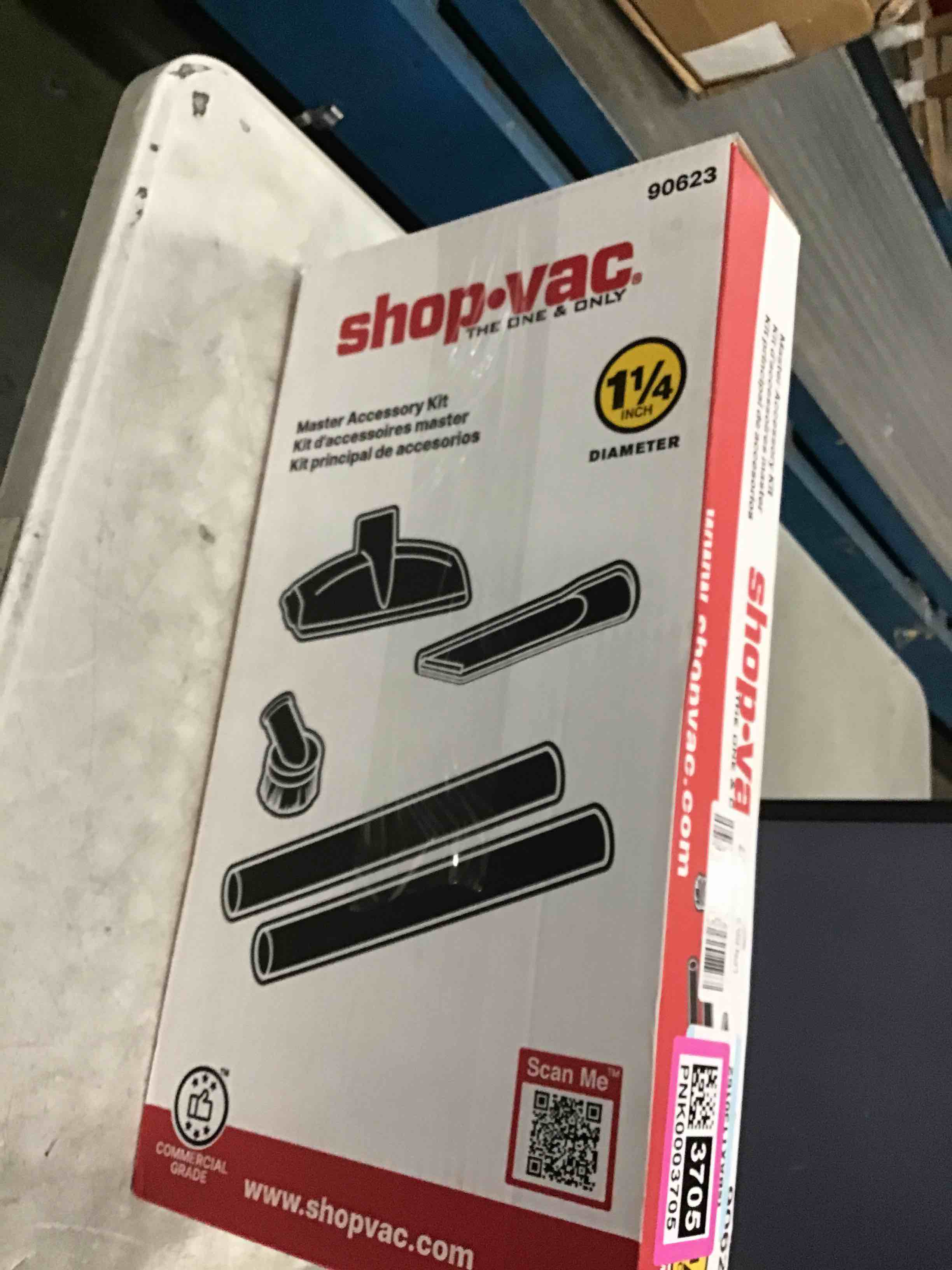 https://s3.amazonaws.com/lotting-images-prod/bidfta/PNK0003705_1722975192180.jpeg
