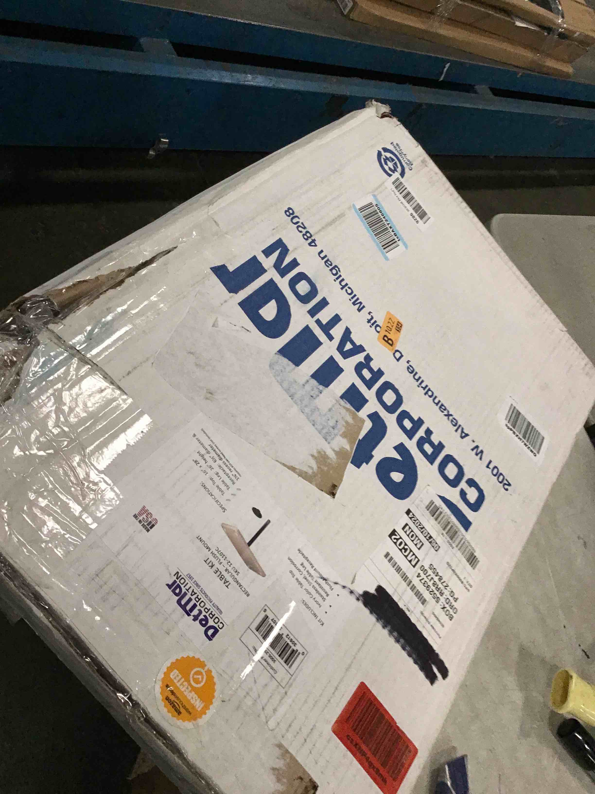 https://s3.amazonaws.com/lotting-images-prod/bidfta/PNK0003839_1722960080666.jpeg