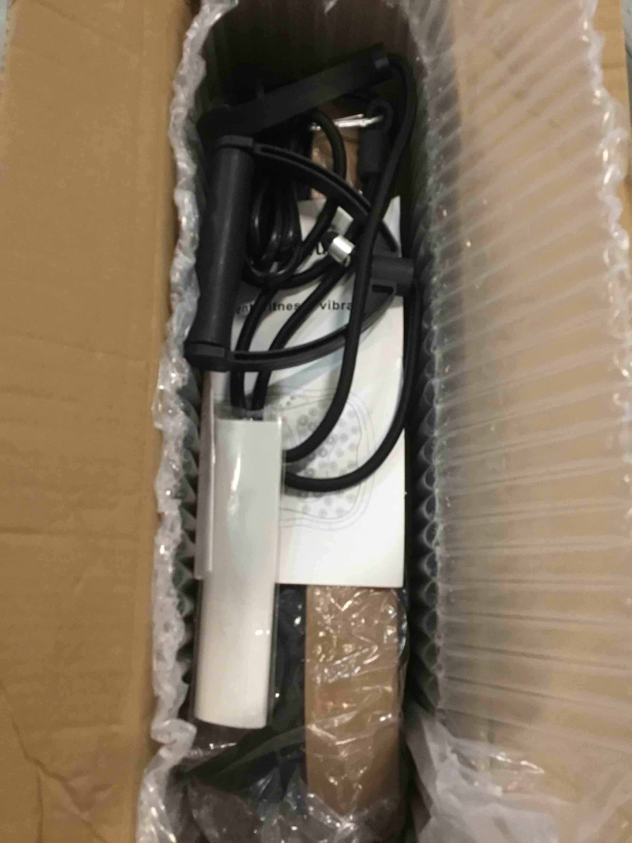 https://s3.amazonaws.com/lotting-images-prod/bidfta/PNK0004372_1724188920271.jpeg