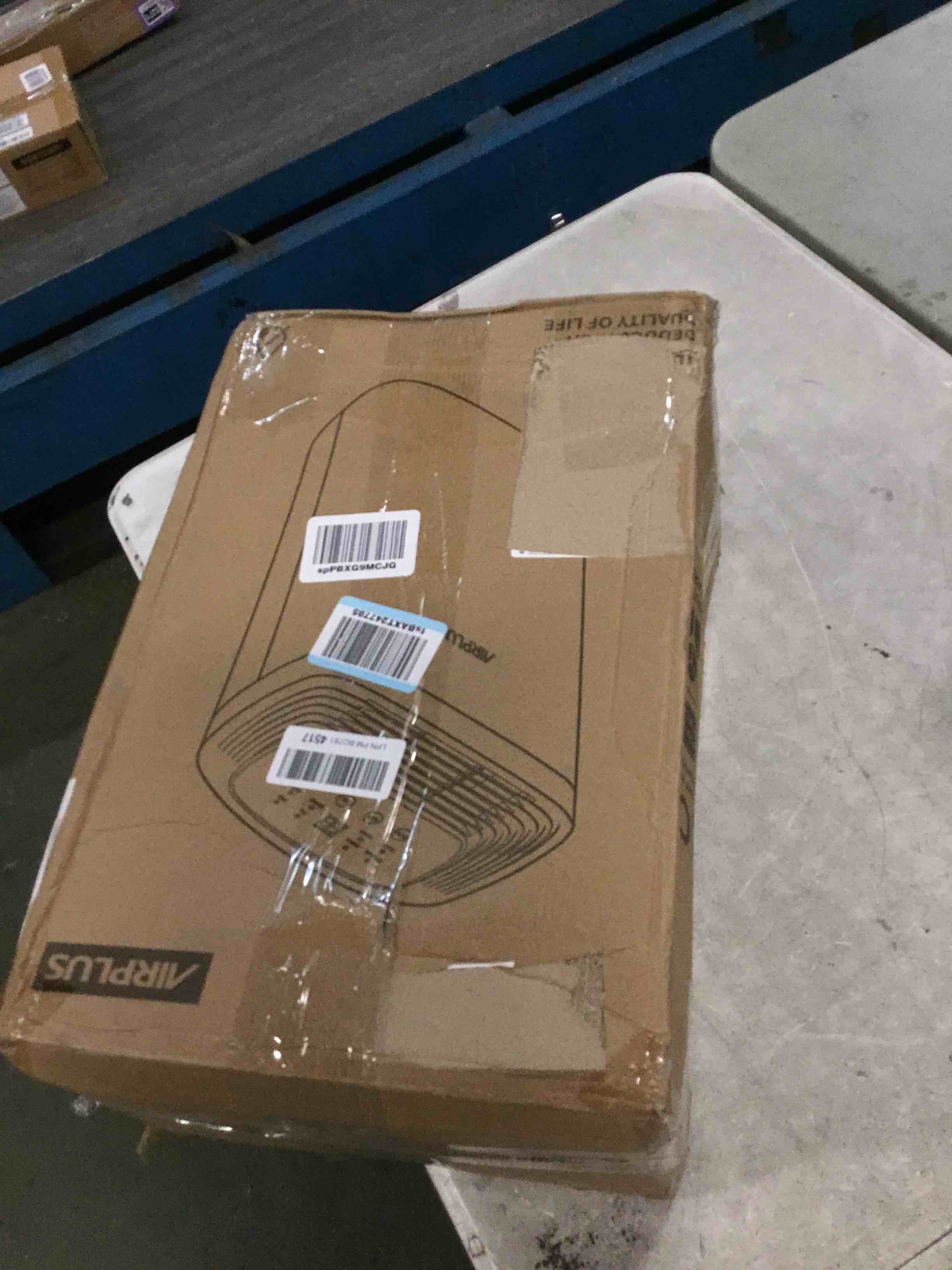 https://s3.amazonaws.com/lotting-images-prod/bidfta/PNK0005068_1723507947115.jpeg