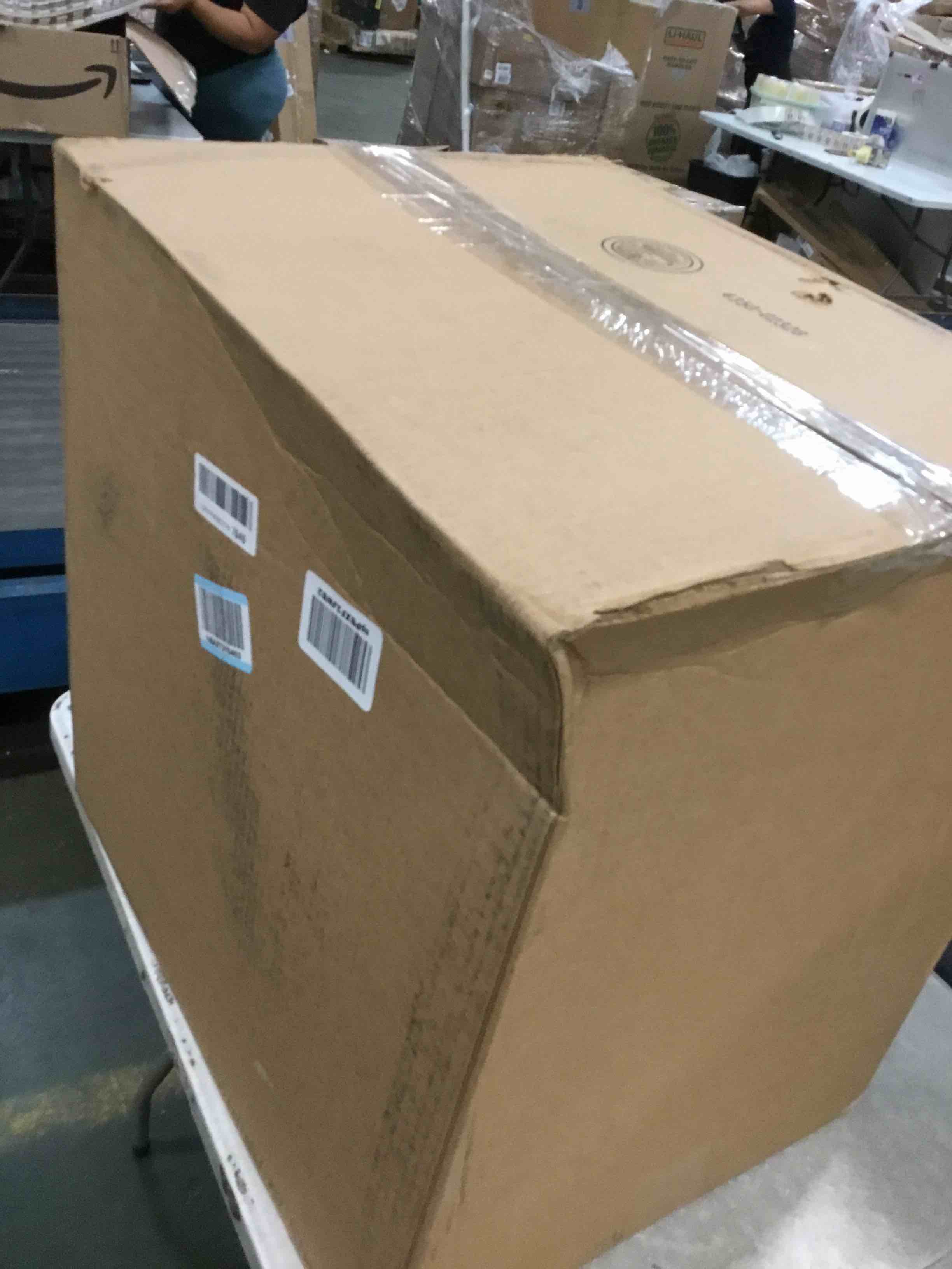 https://s3.amazonaws.com/lotting-images-prod/bidfta/PNK0005224_1723256812378.jpeg