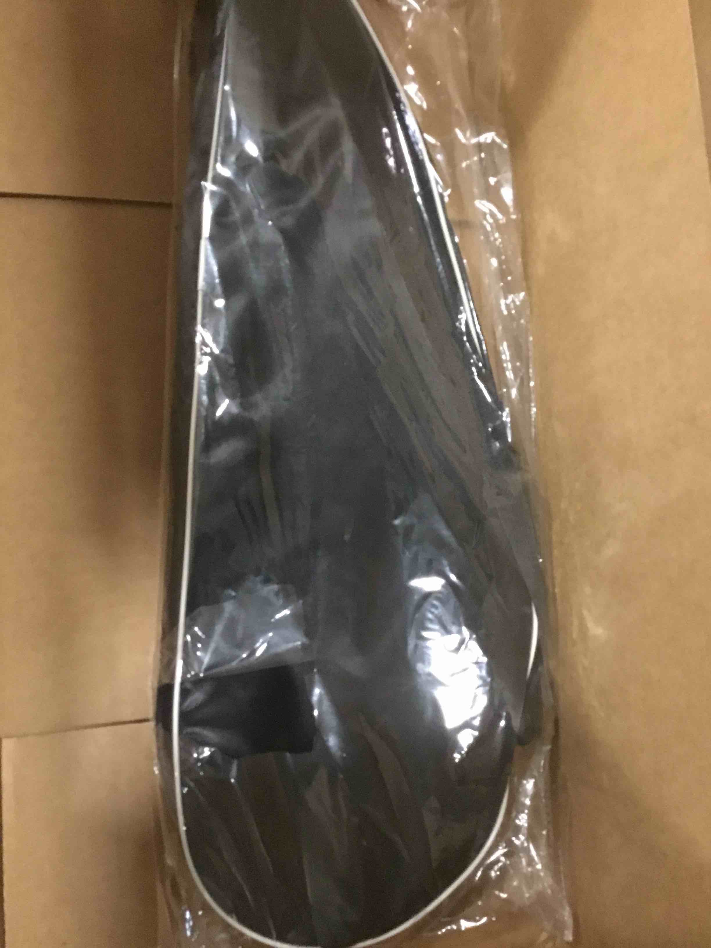 https://s3.amazonaws.com/lotting-images-prod/bidfta/PNK0005273_1723249499517.jpeg