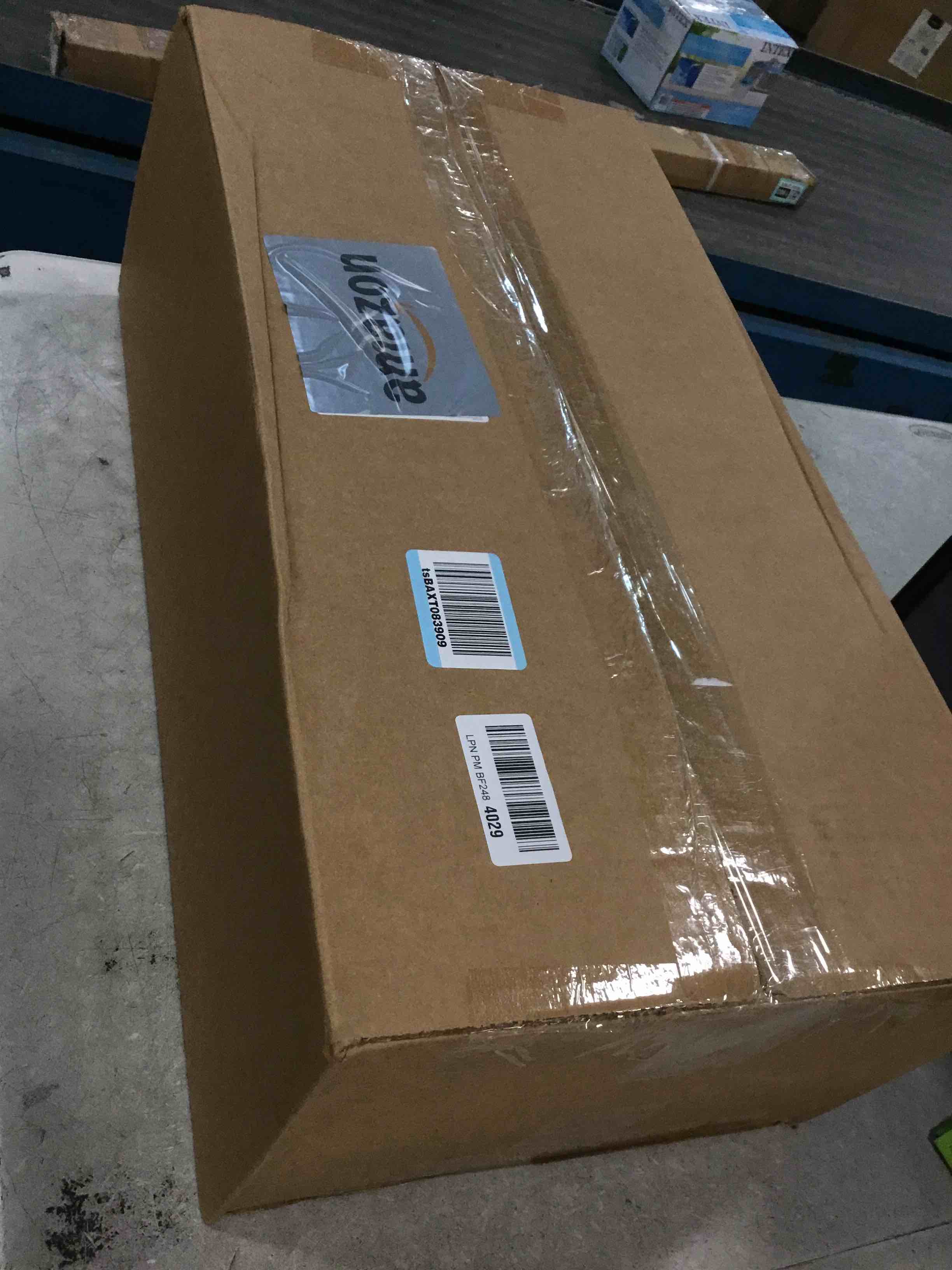 https://s3.amazonaws.com/lotting-images-prod/bidfta/PNK0005273_1723249515966.jpeg