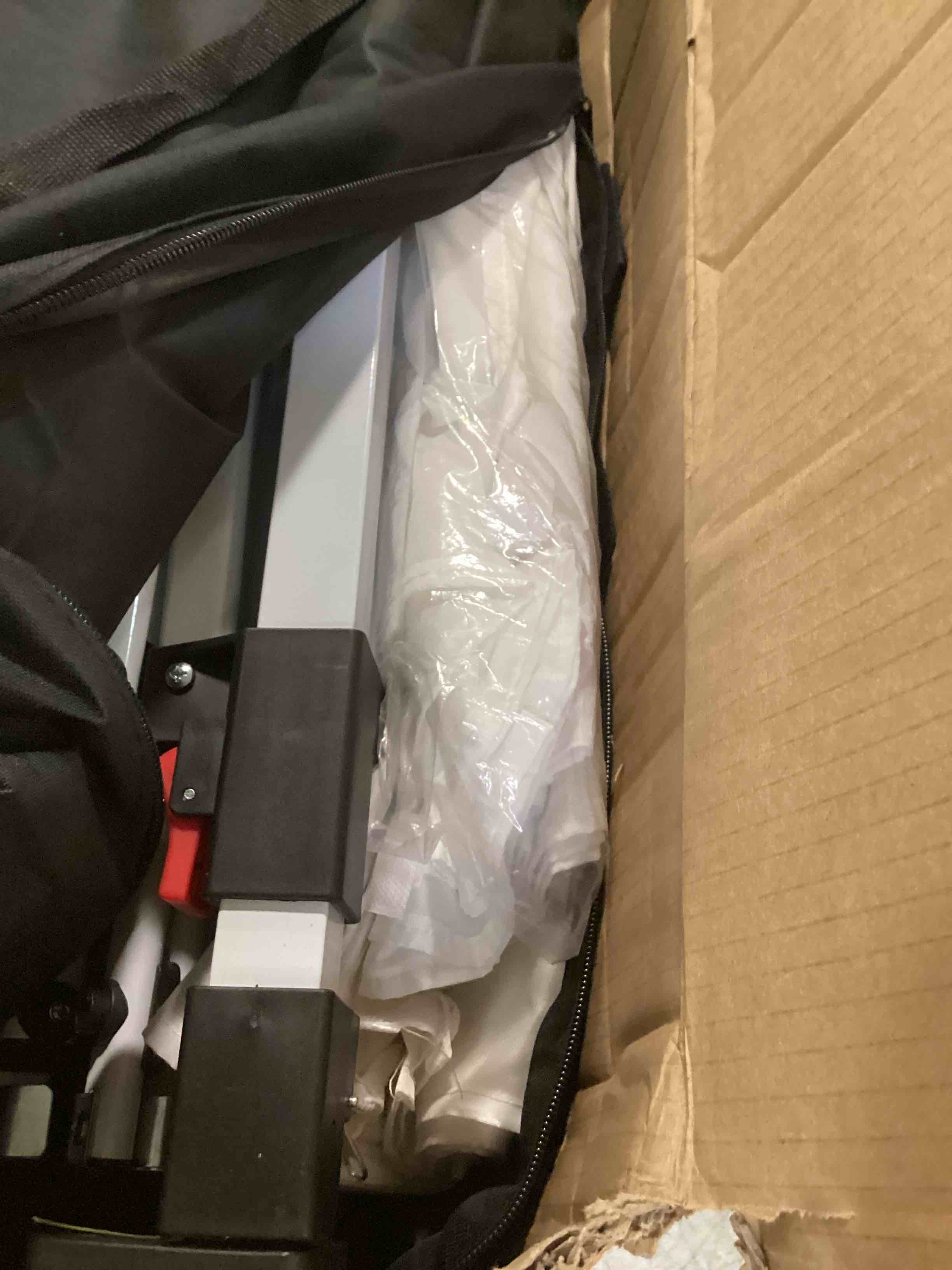 https://s3.amazonaws.com/lotting-images-prod/bidfta/PNK0006172_1724070045408.jpeg