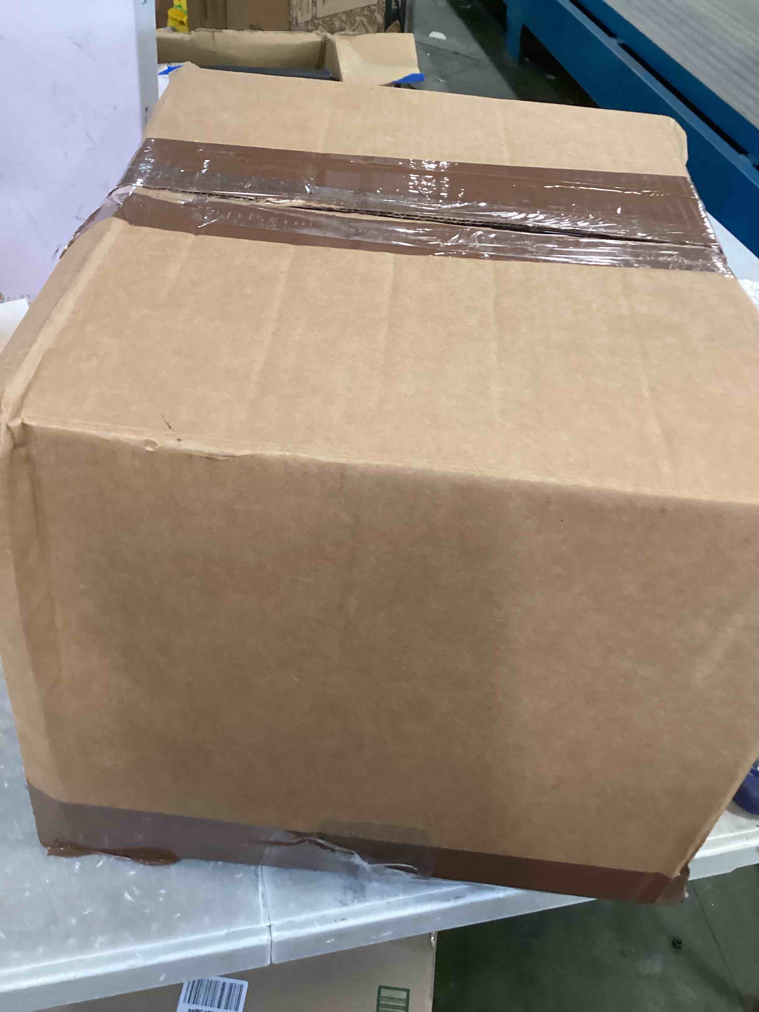 https://s3.amazonaws.com/lotting-images-prod/bidfta/PNK0007591_1723140868607.jpeg