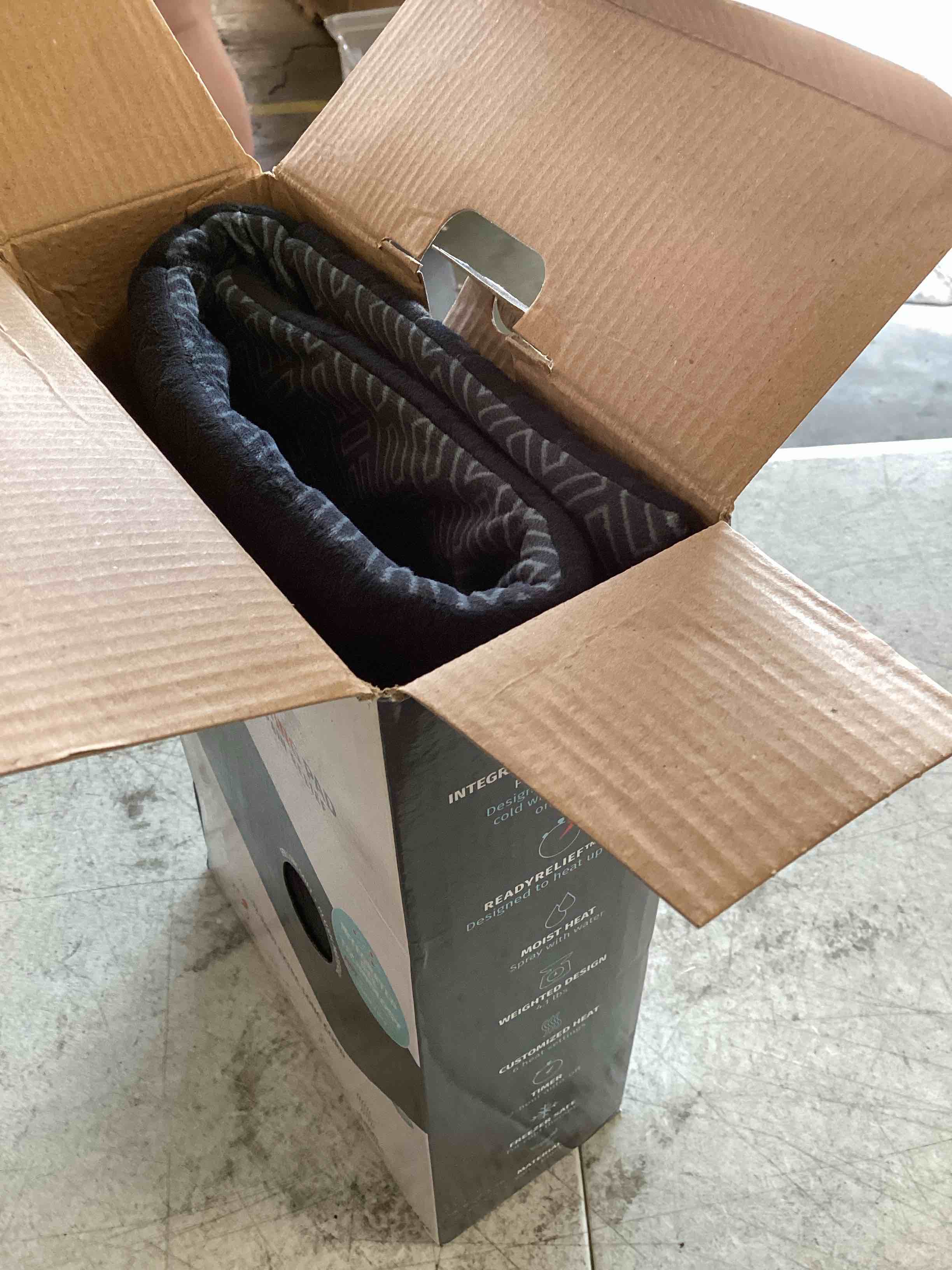 https://s3.amazonaws.com/lotting-images-prod/bidfta/PNK0009325_1723639549612.jpeg