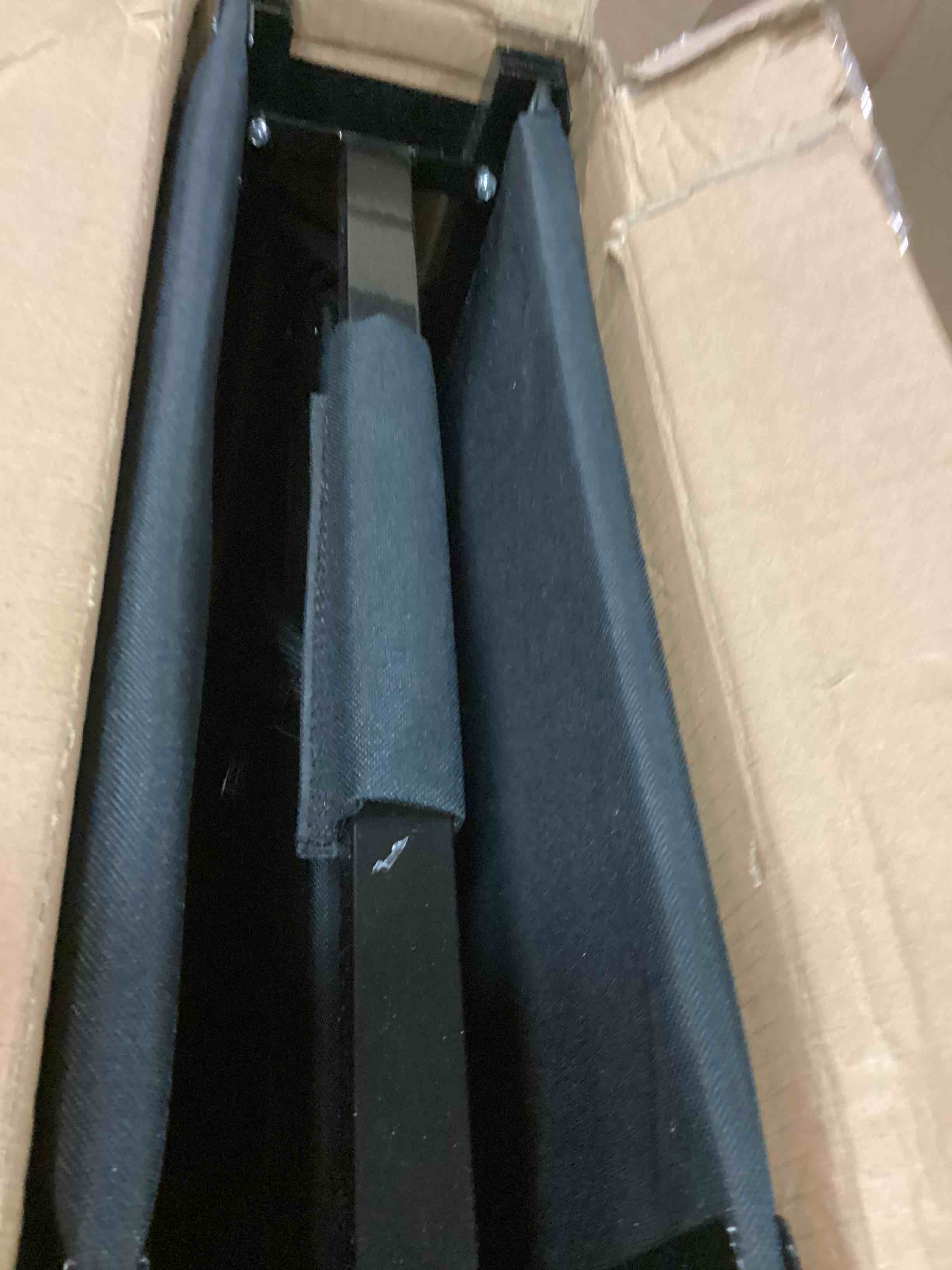 https://s3.amazonaws.com/lotting-images-prod/bidfta/PNK0011343_1723735072028.jpeg