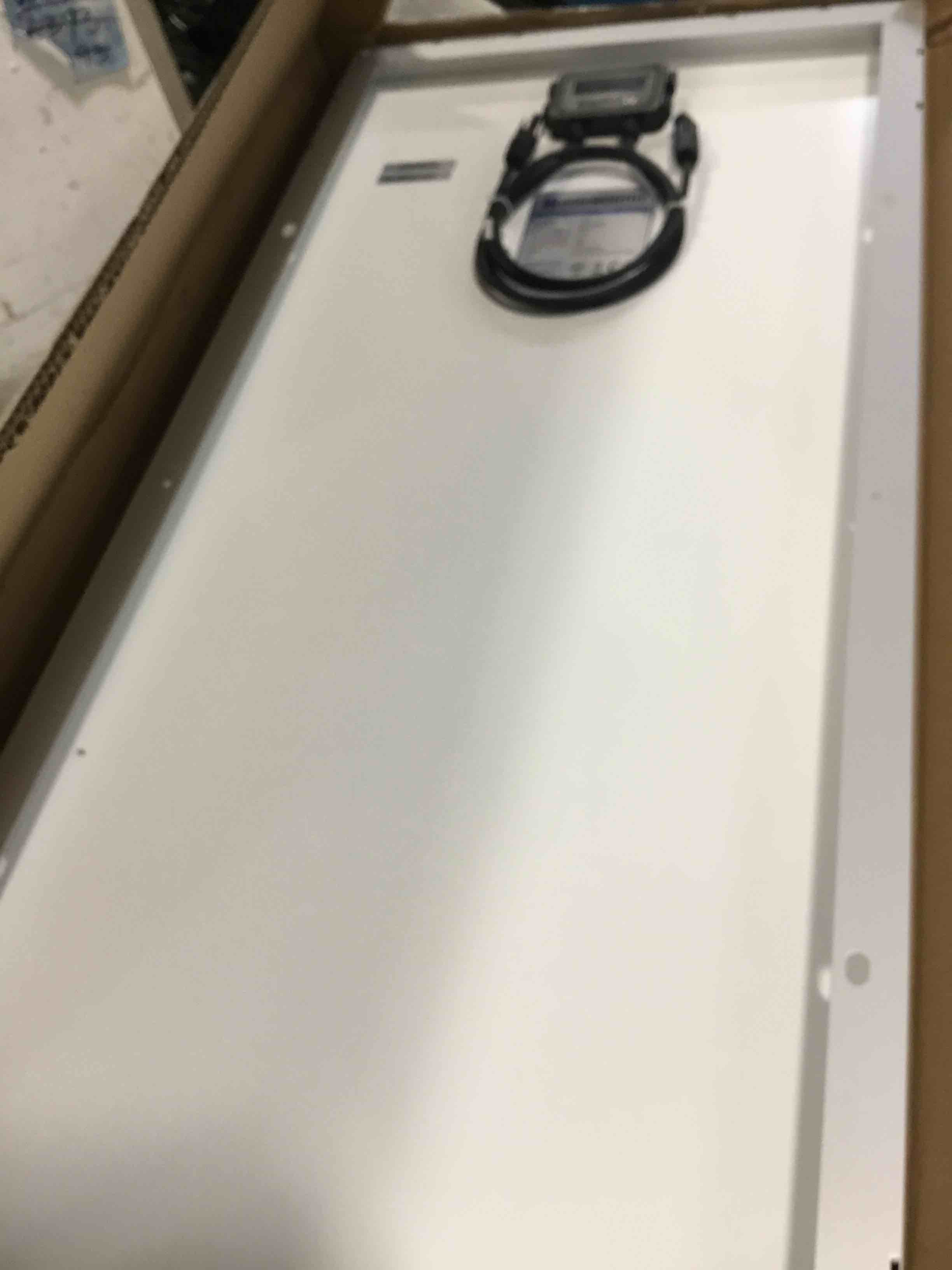 https://s3.amazonaws.com/lotting-images-prod/bidfta/PNK0012420_1724340371236.jpeg