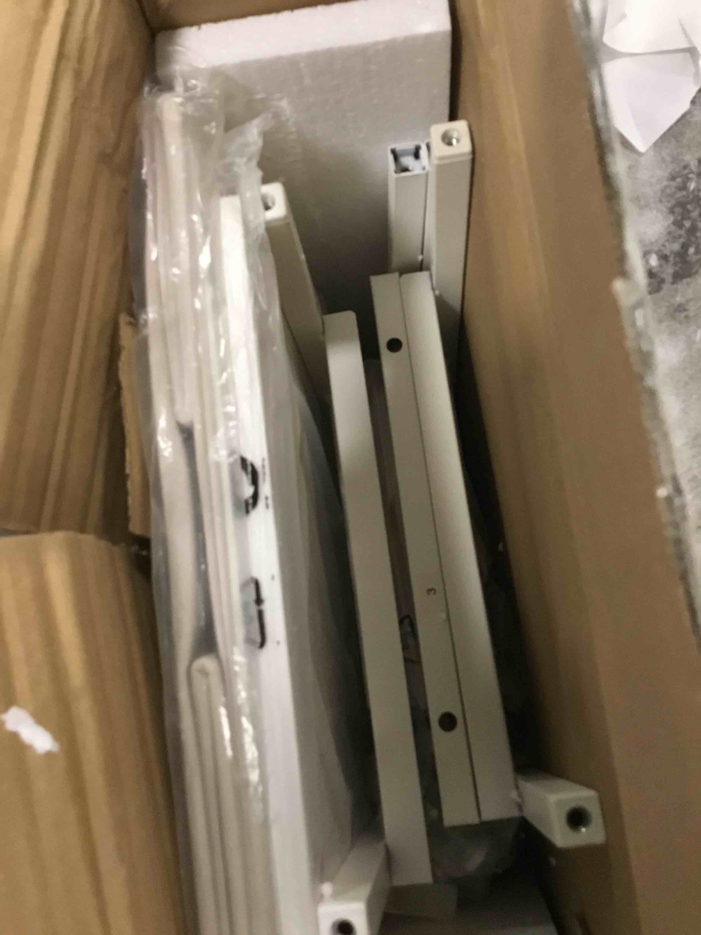https://s3.amazonaws.com/lotting-images-prod/bidfta/PNK0012478_1724332780771.jpeg
