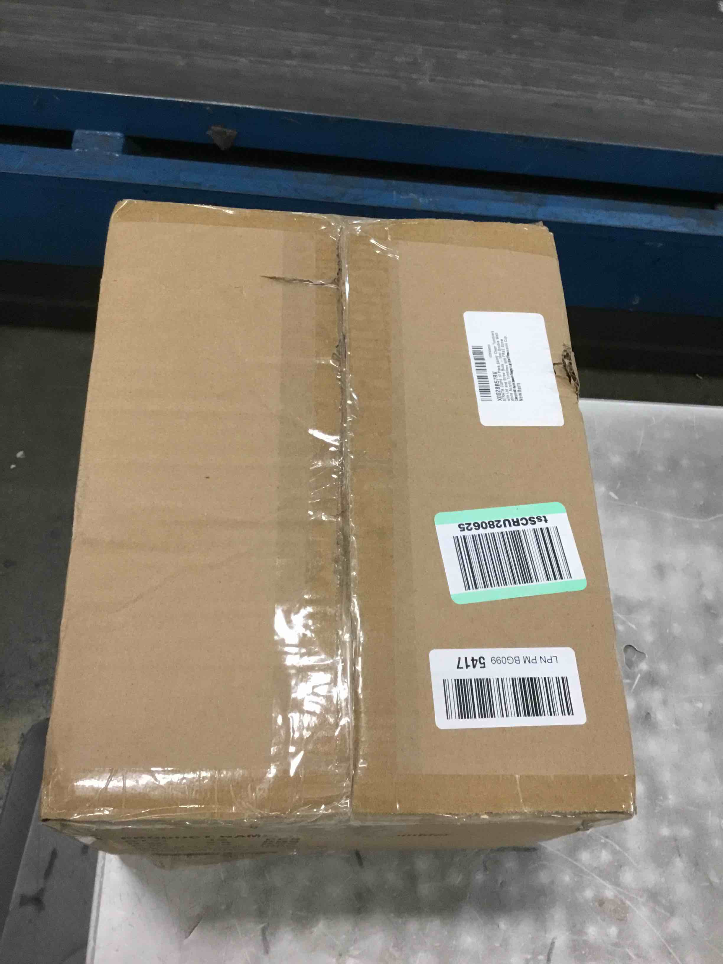 https://s3.amazonaws.com/lotting-images-prod/bidfta/PNK0012911_1723856147025.jpeg