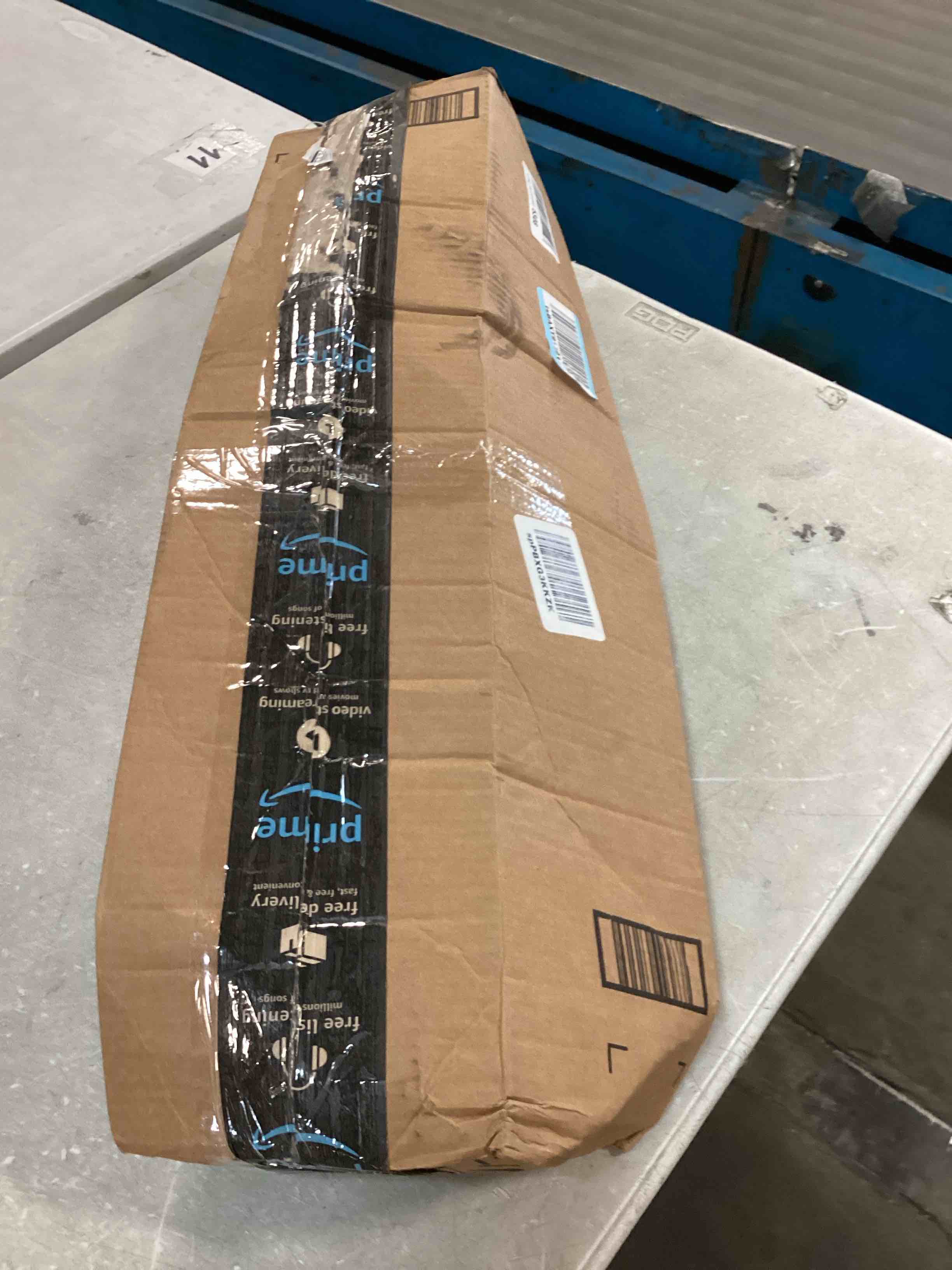 https://s3.amazonaws.com/lotting-images-prod/bidfta/PNK0013422_1723585343424.jpeg
