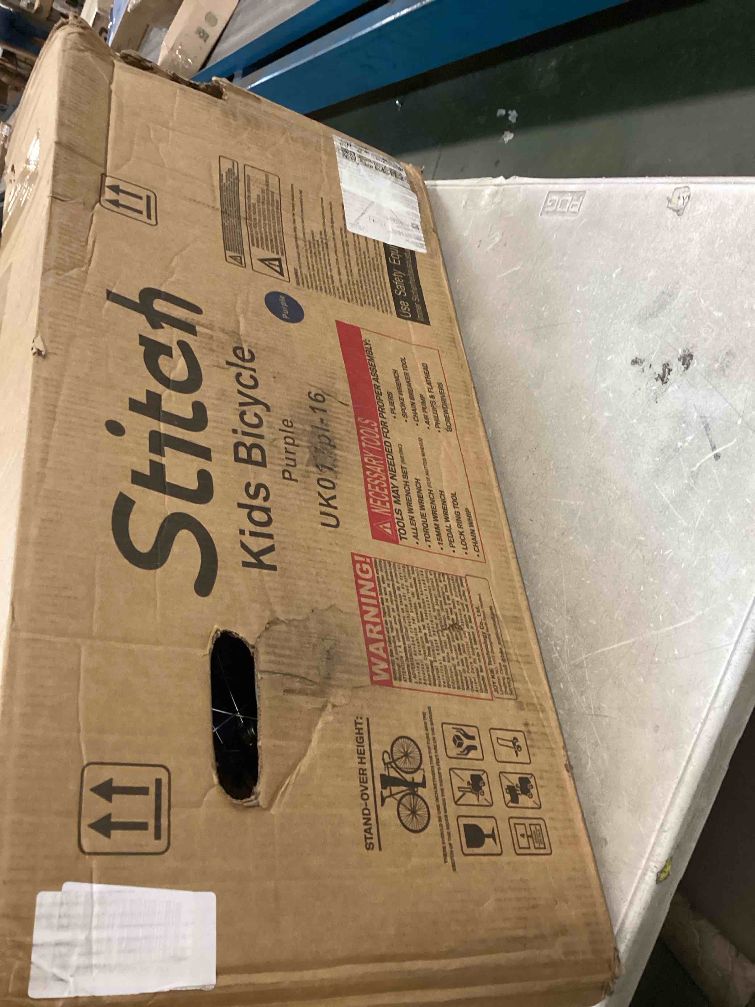 https://s3.amazonaws.com/lotting-images-prod/bidfta/PNK0013792_1723505701504.jpeg