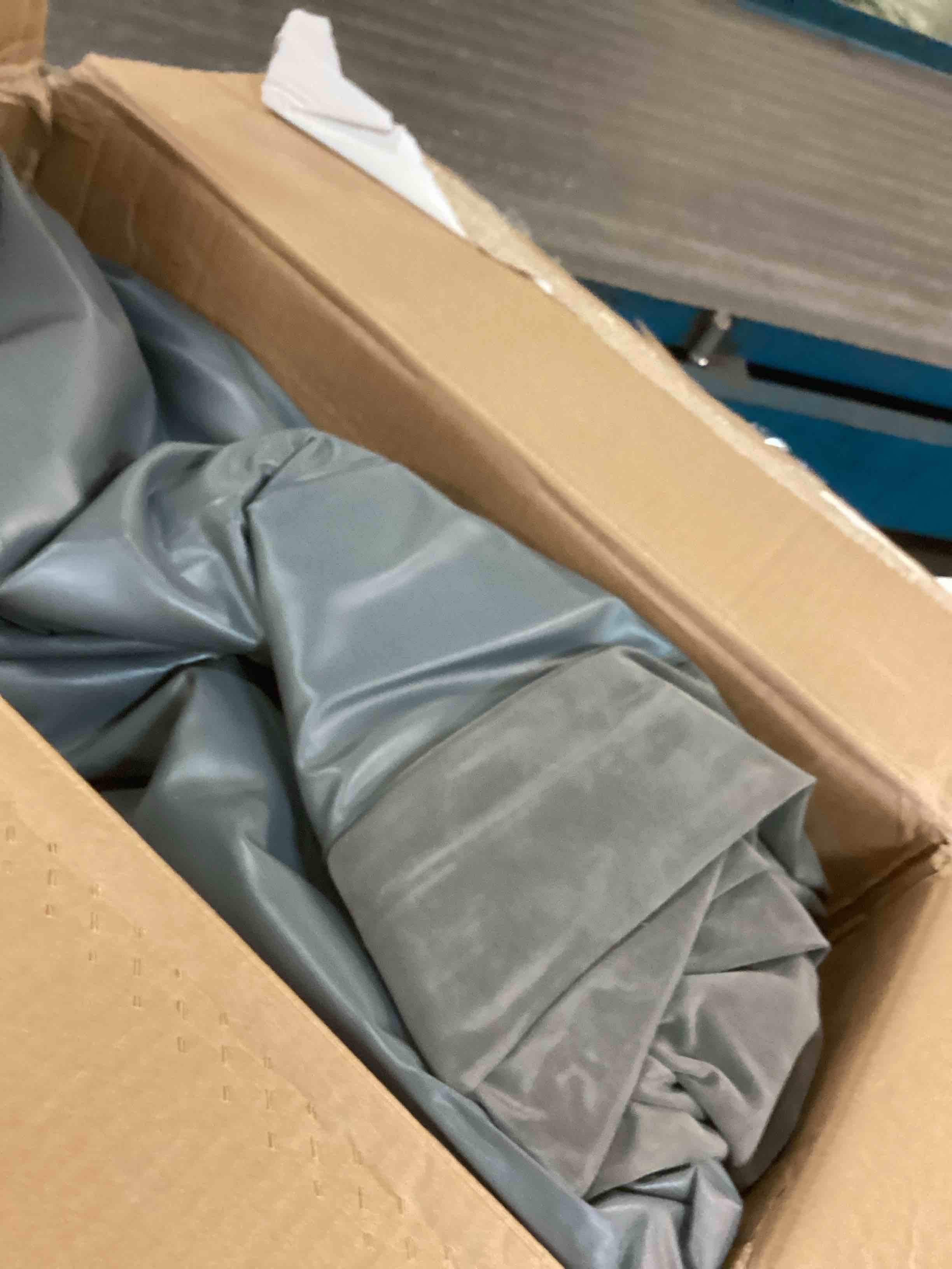 Sealy Tritech Airbed Queen 31" Headboard Builtin AC Pump