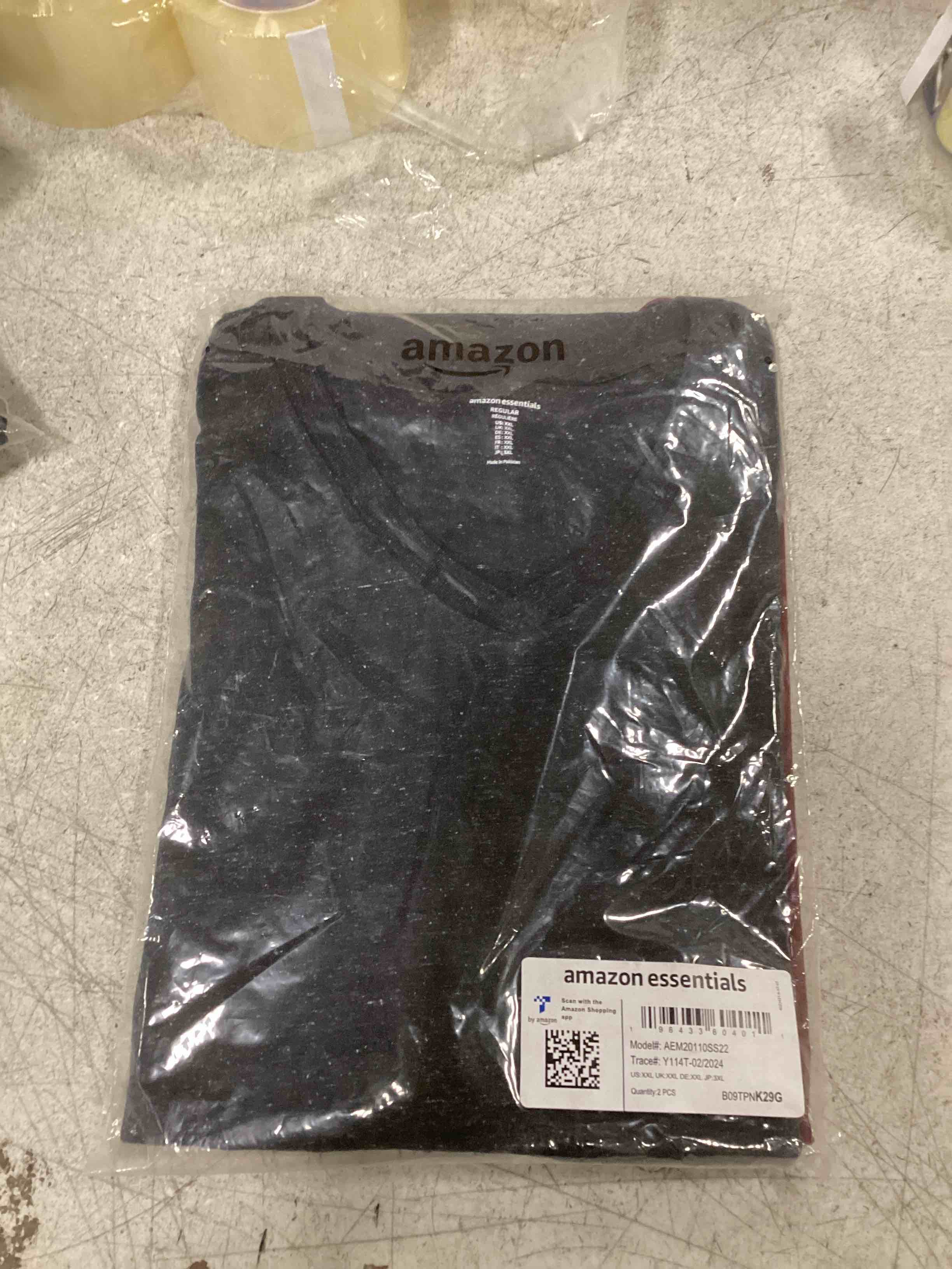 https://s3.amazonaws.com/lotting-images-prod/bidfta/PNK0016822_1724674462611.jpeg