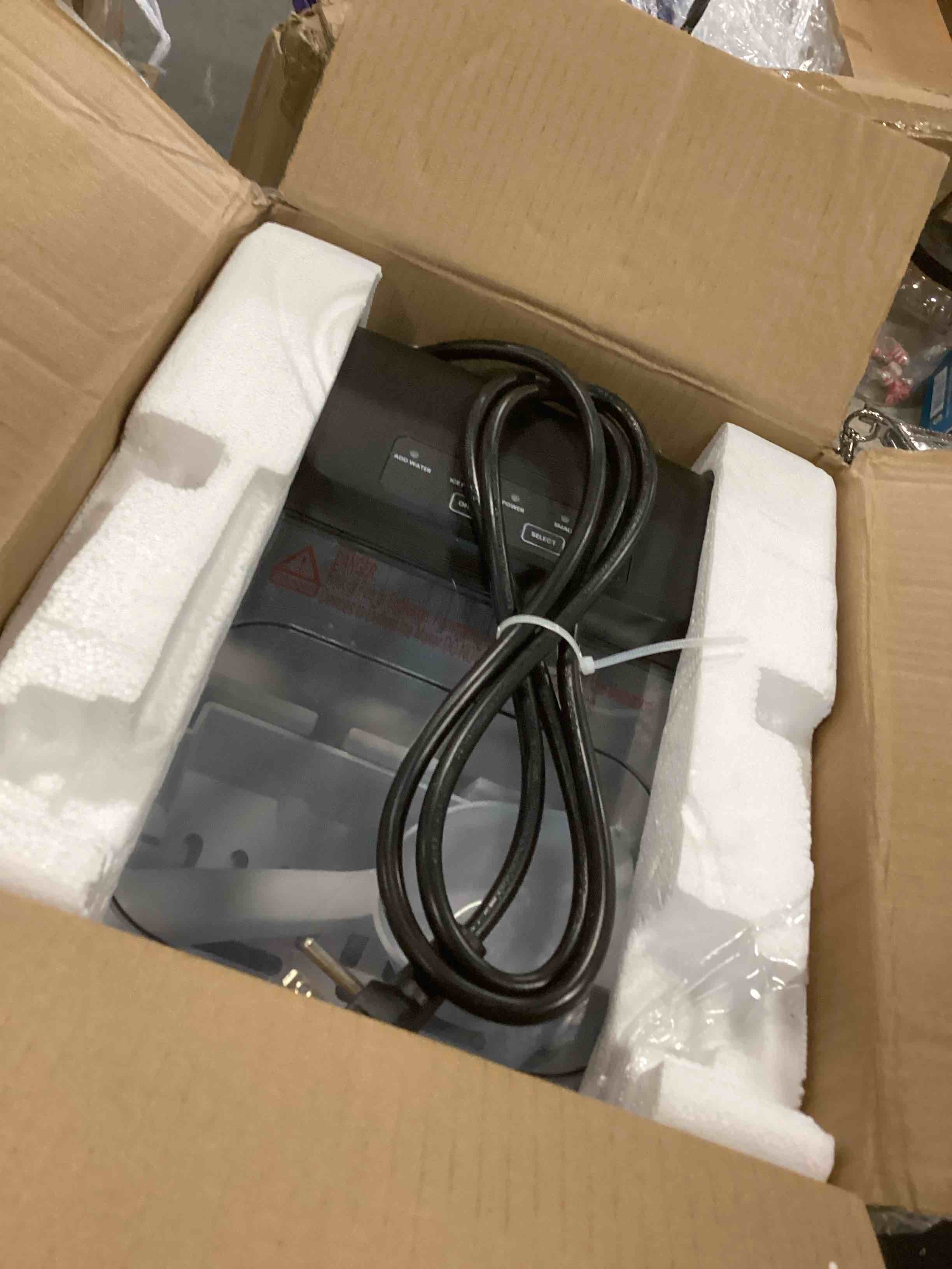 https://s3.amazonaws.com/lotting-images-prod/bidfta/PNK0017158_1723749933844.jpeg