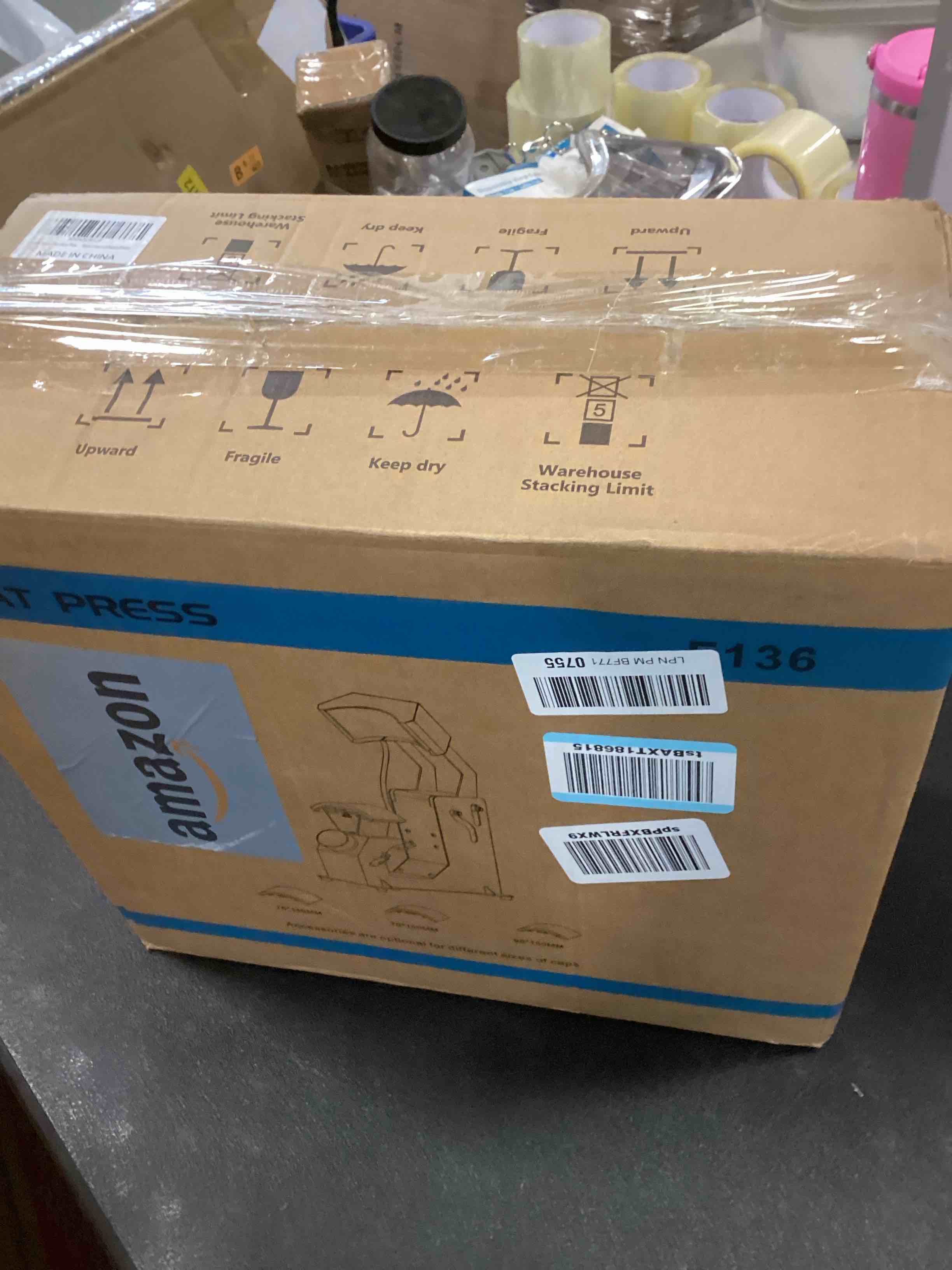 https://s3.amazonaws.com/lotting-images-prod/bidfta/PNK0017213_1723744668982.jpeg