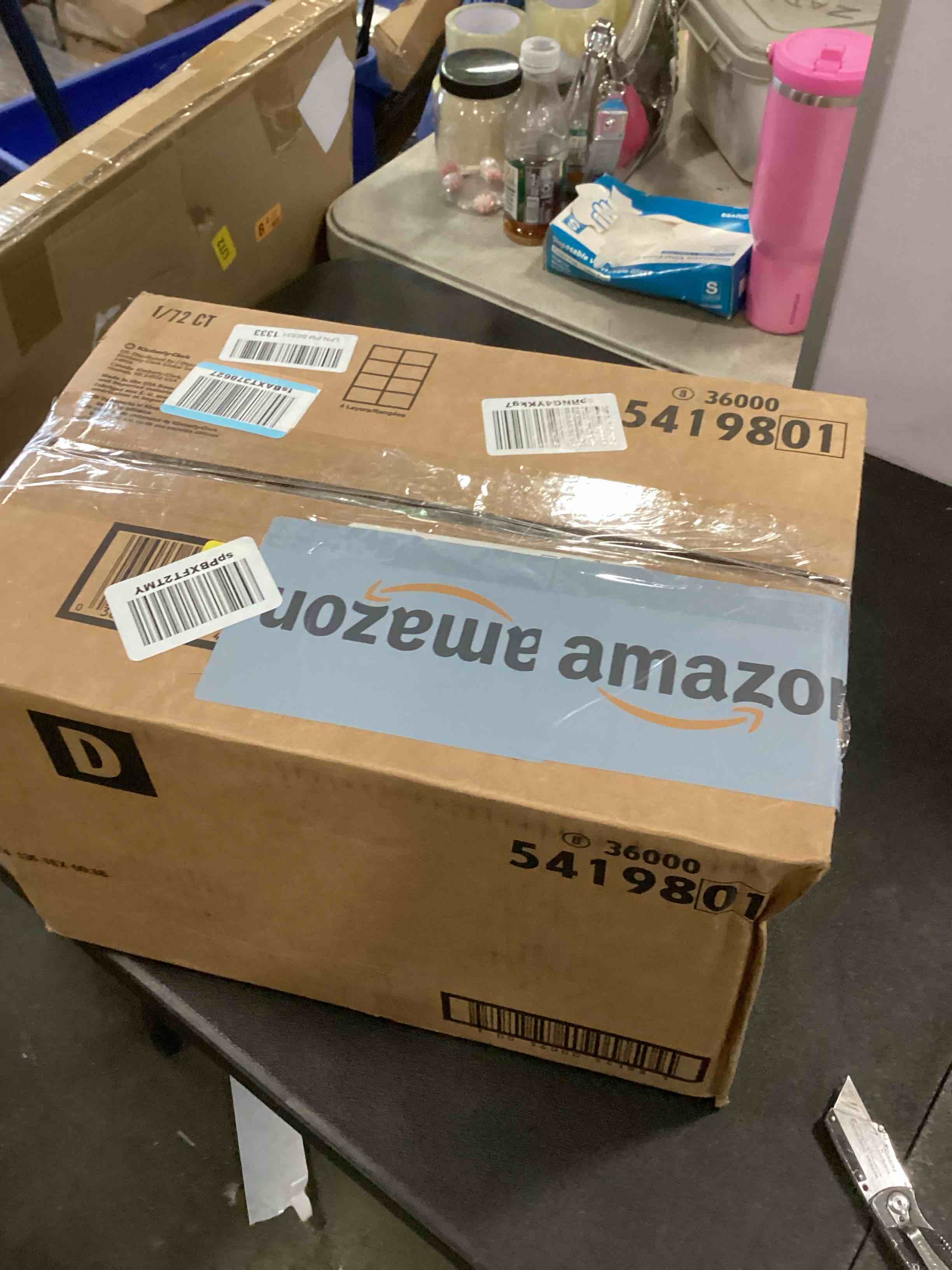 https://s3.amazonaws.com/lotting-images-prod/bidfta/PNK0017265_1723735351303.jpeg