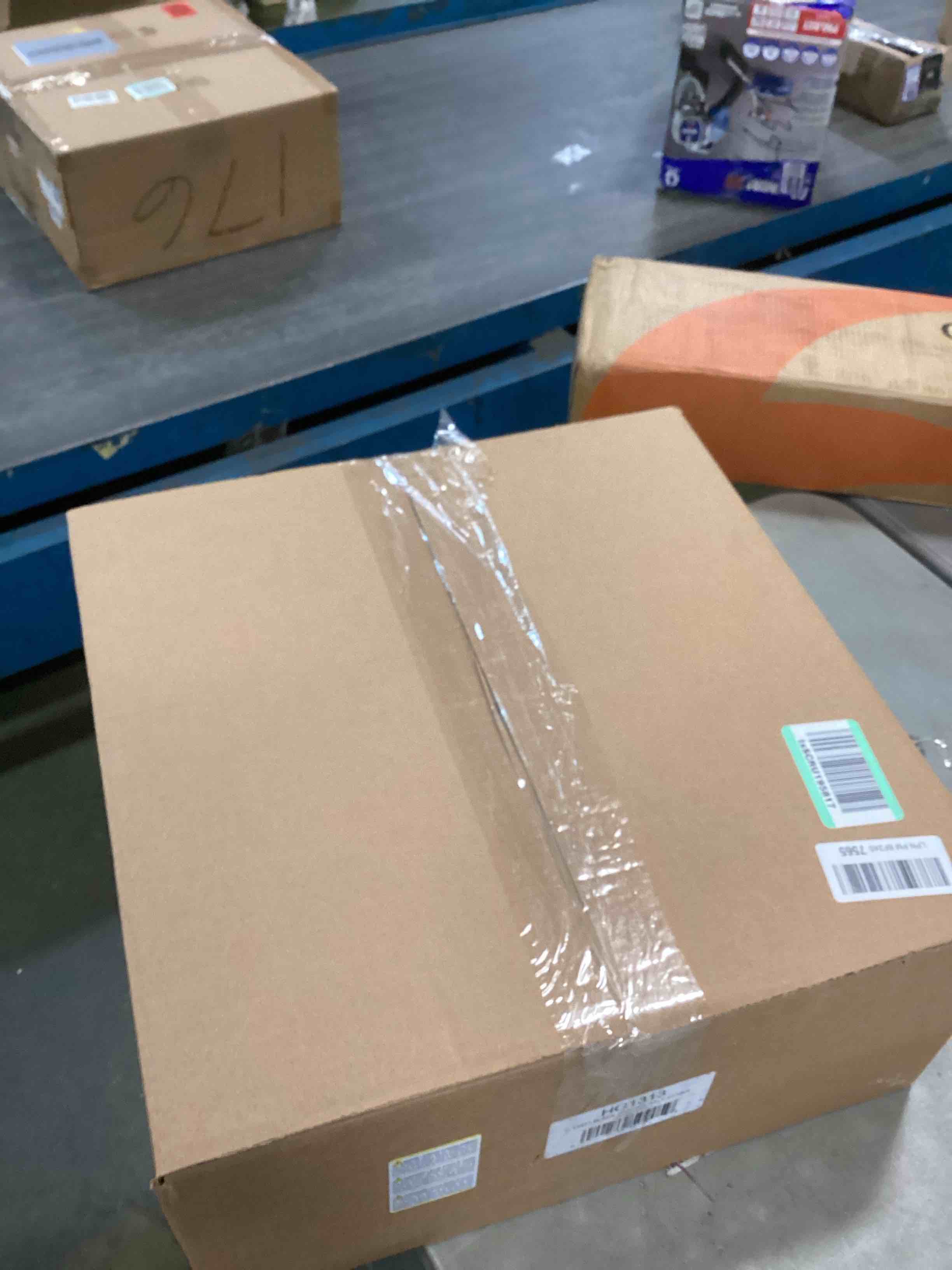 https://s3.amazonaws.com/lotting-images-prod/bidfta/PNK0017438_1723659850276.jpeg
