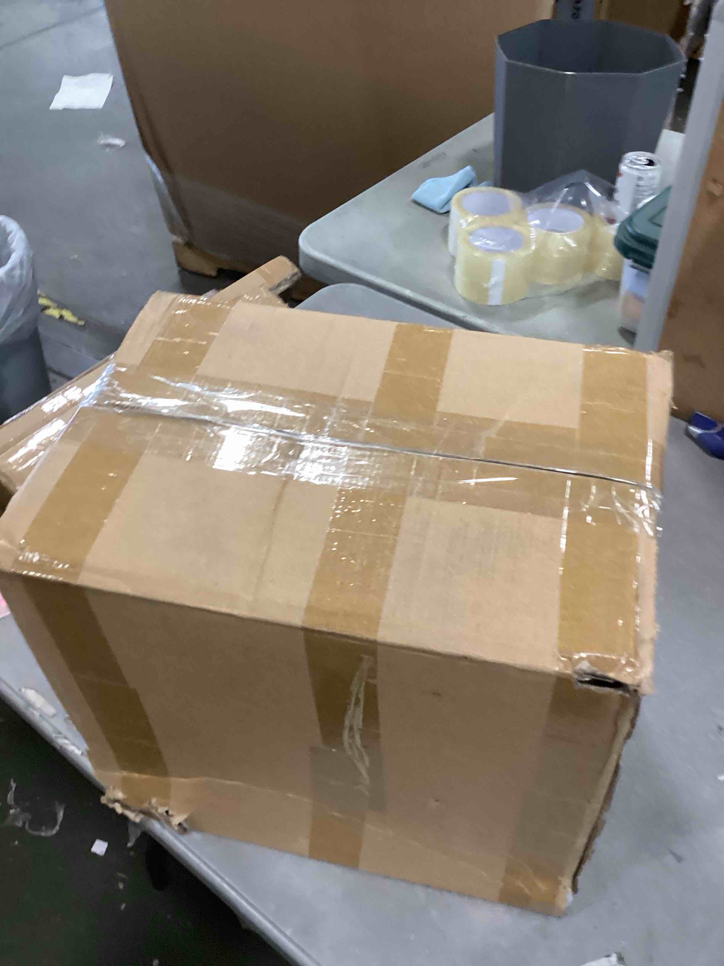 https://s3.amazonaws.com/lotting-images-prod/bidfta/PNK0017639_1723573209469.jpeg