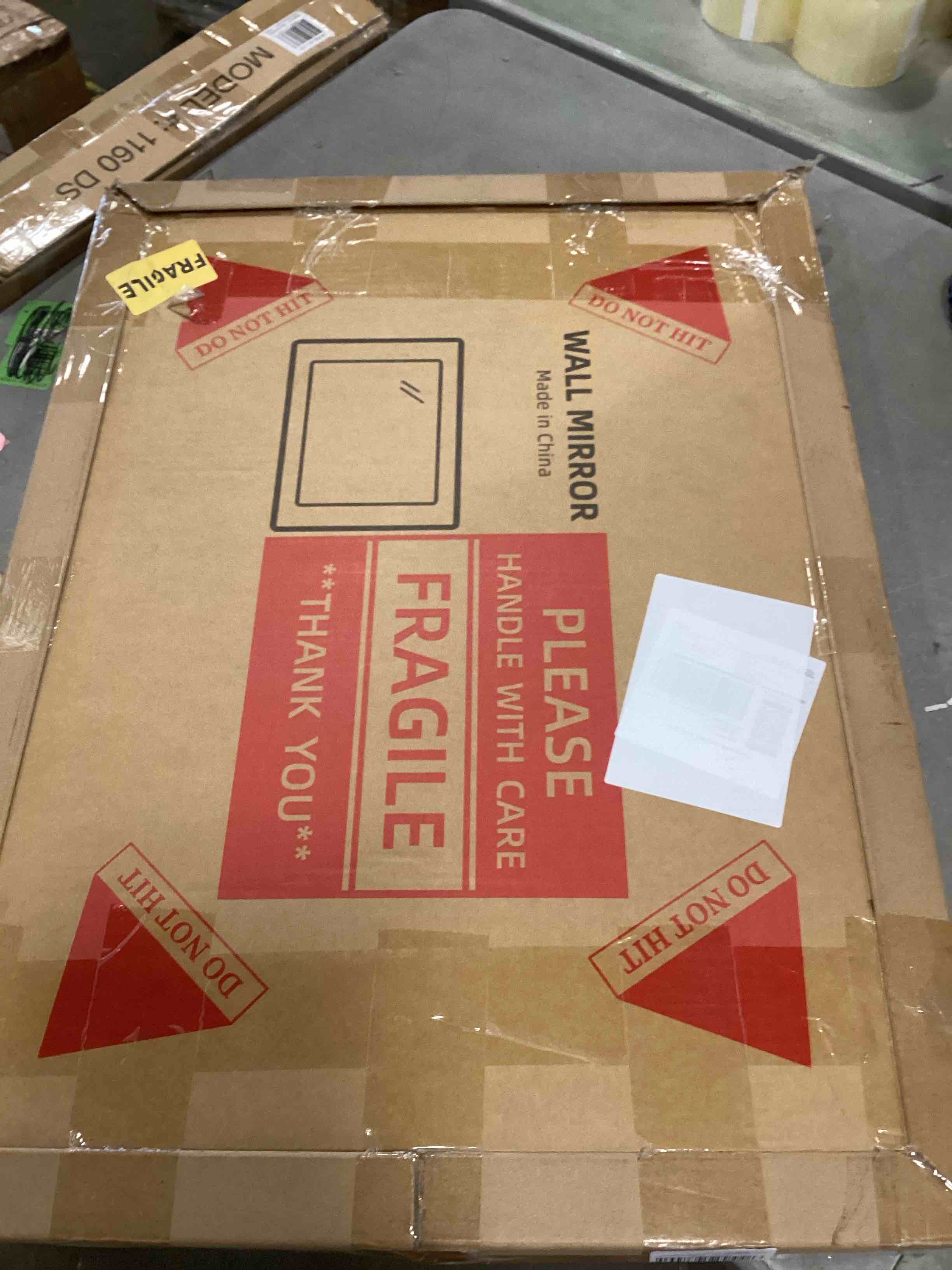 https://s3.amazonaws.com/lotting-images-prod/bidfta/PNK0017681_1723566862643.jpeg