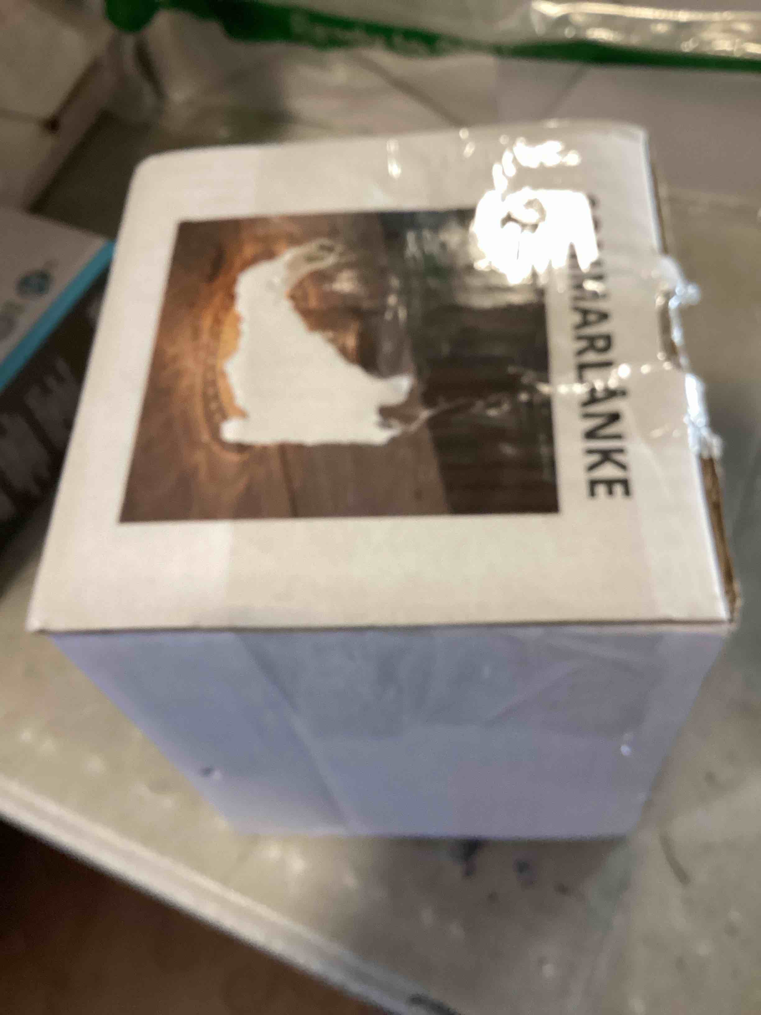https://s3.amazonaws.com/lotting-images-prod/bidfta/PNK0019444_1723641626697.jpeg