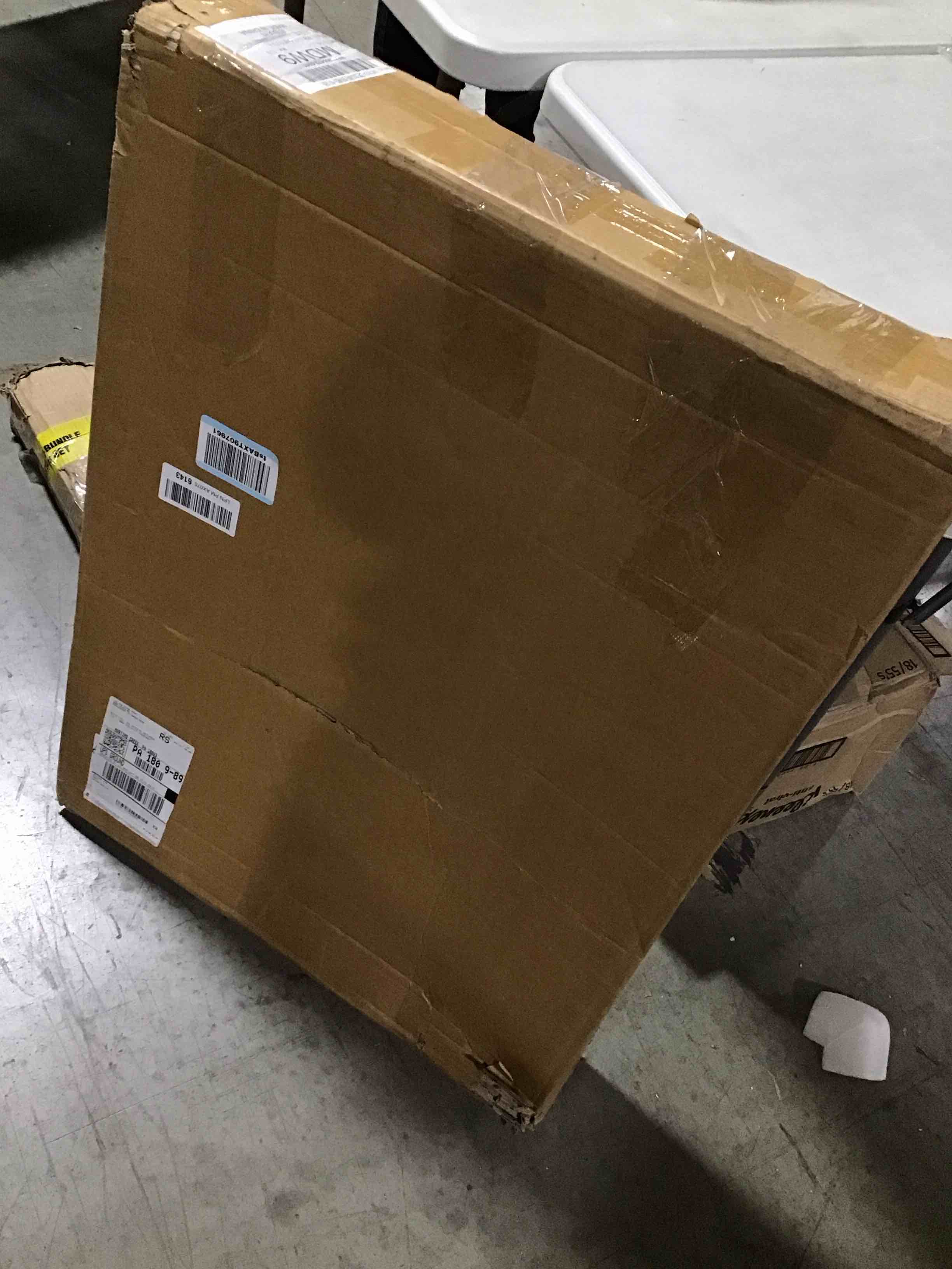 https://s3.amazonaws.com/lotting-images-prod/bidfta/PNK0024706_1731598202859.jpeg