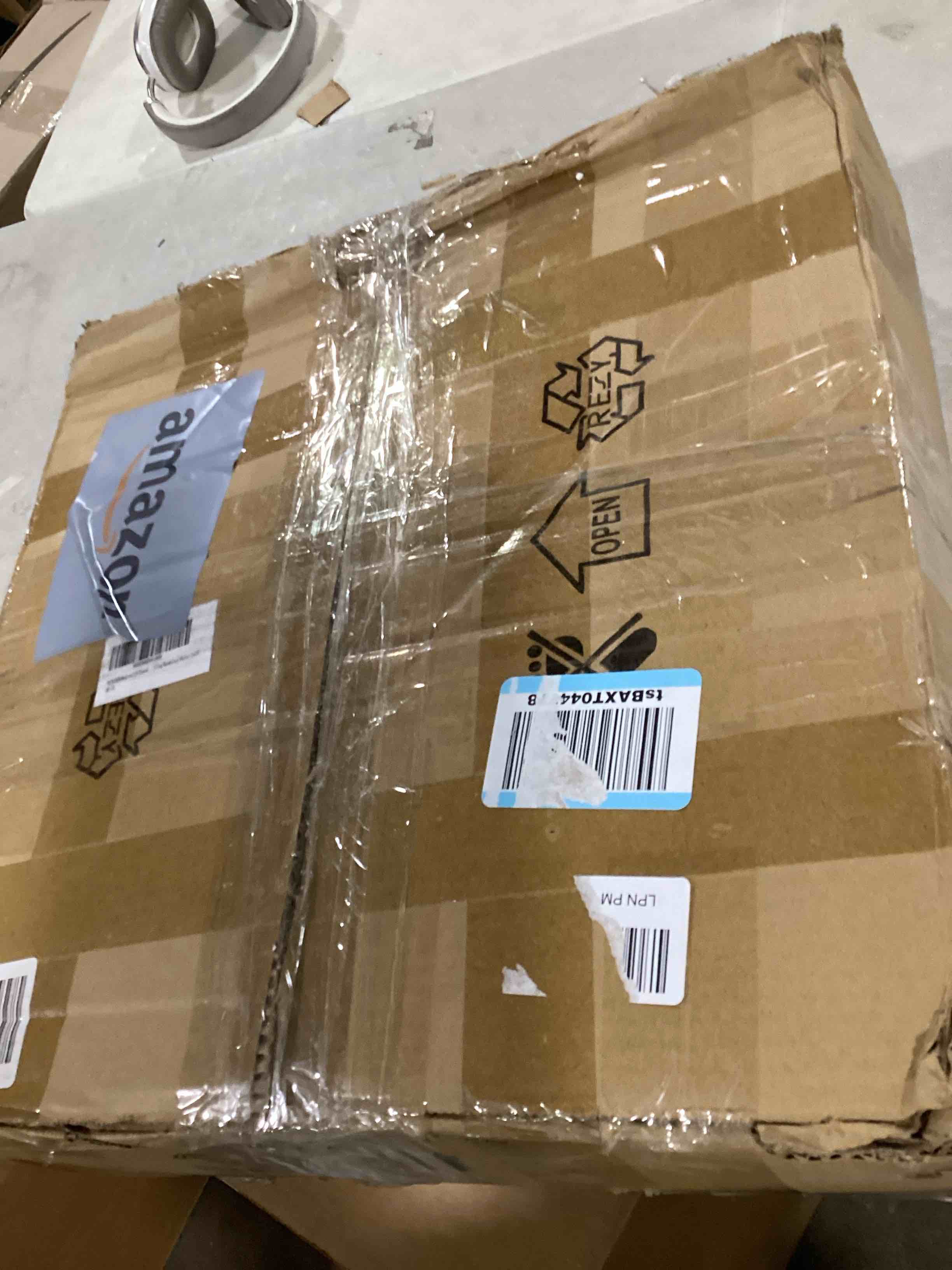 https://s3.amazonaws.com/lotting-images-prod/bidfta/PNK0026305_1733402931546.jpeg